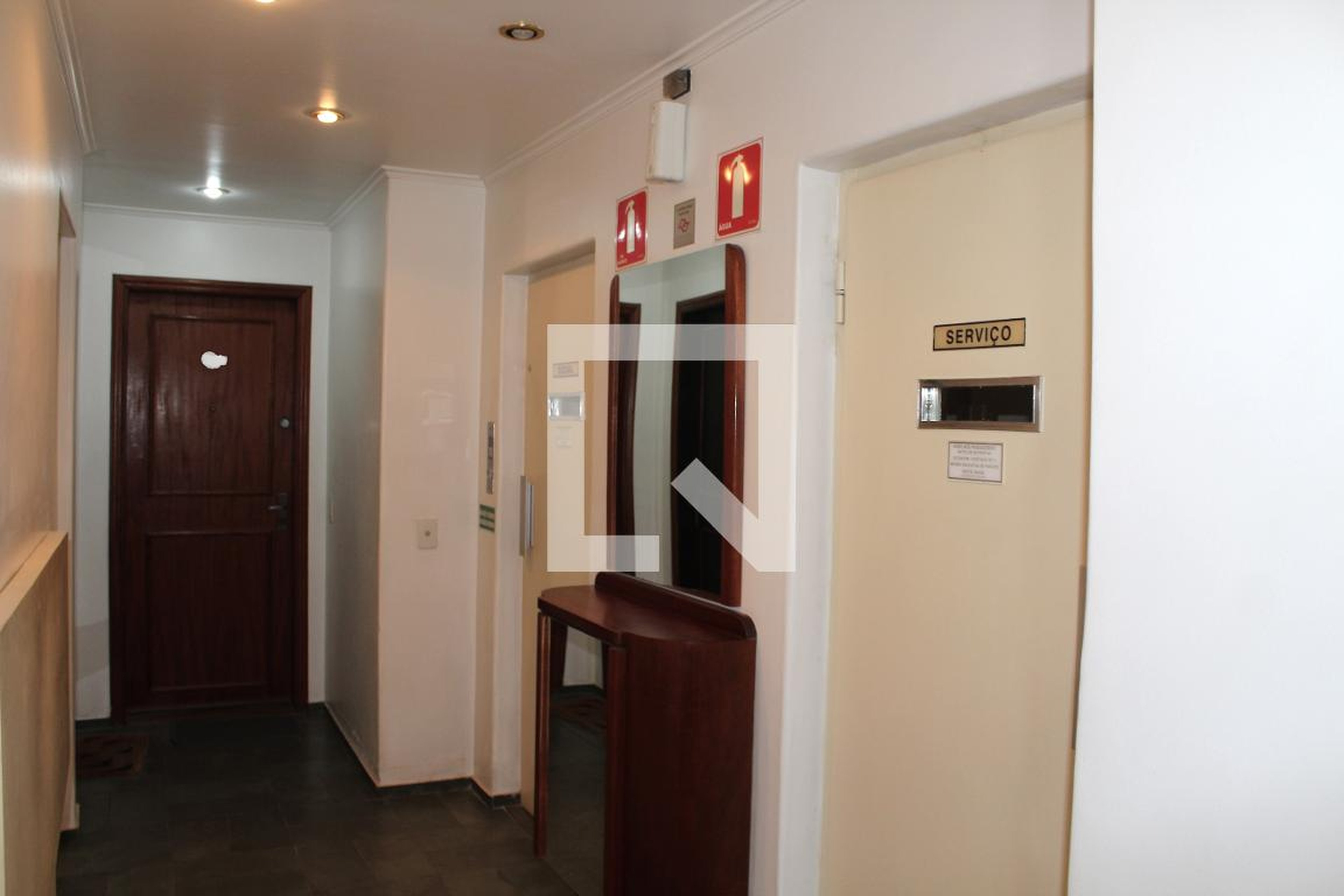 Elevador - King Richard