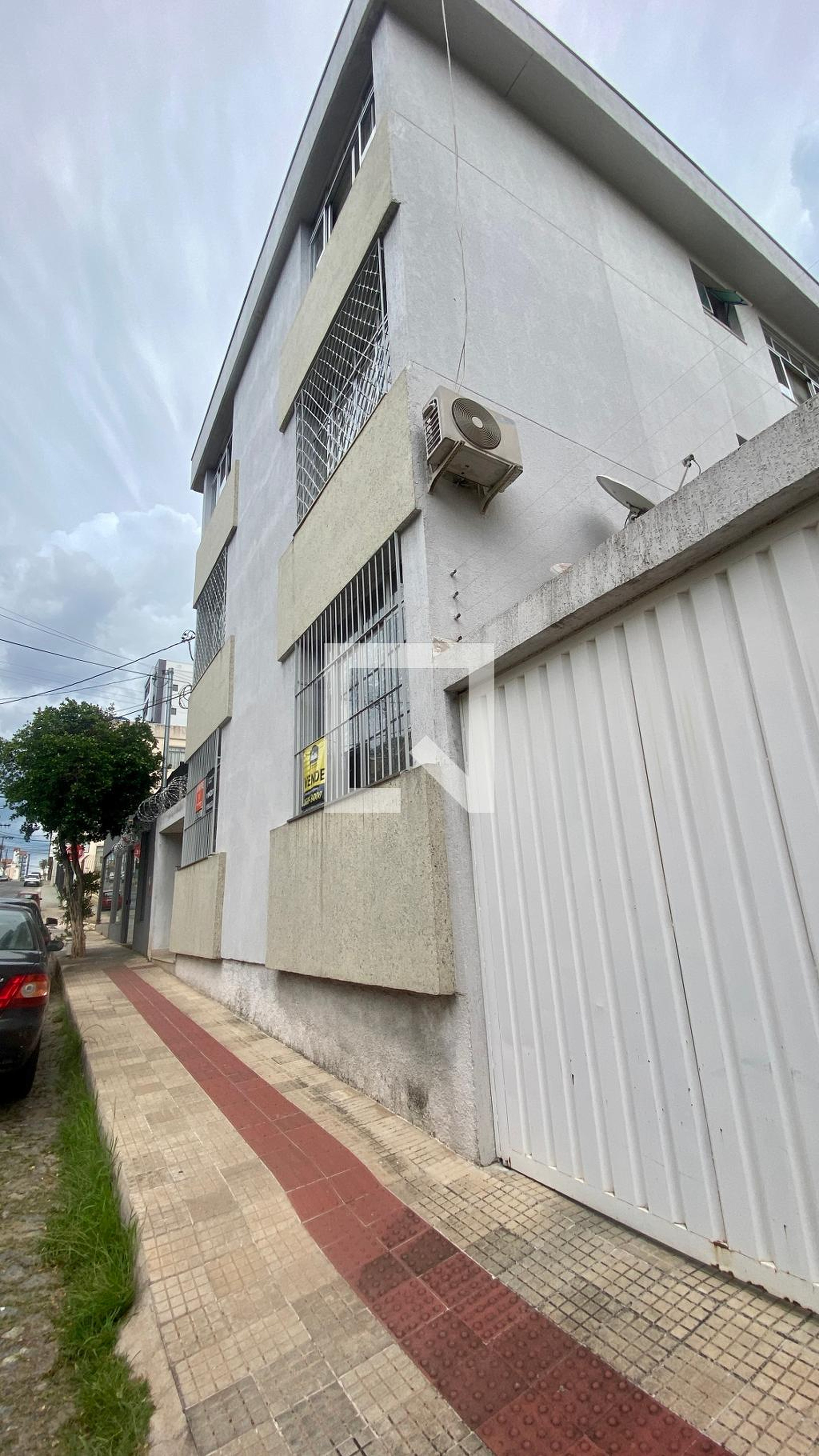 Fachada do Prédio Condomínio em Rua Contria, 376