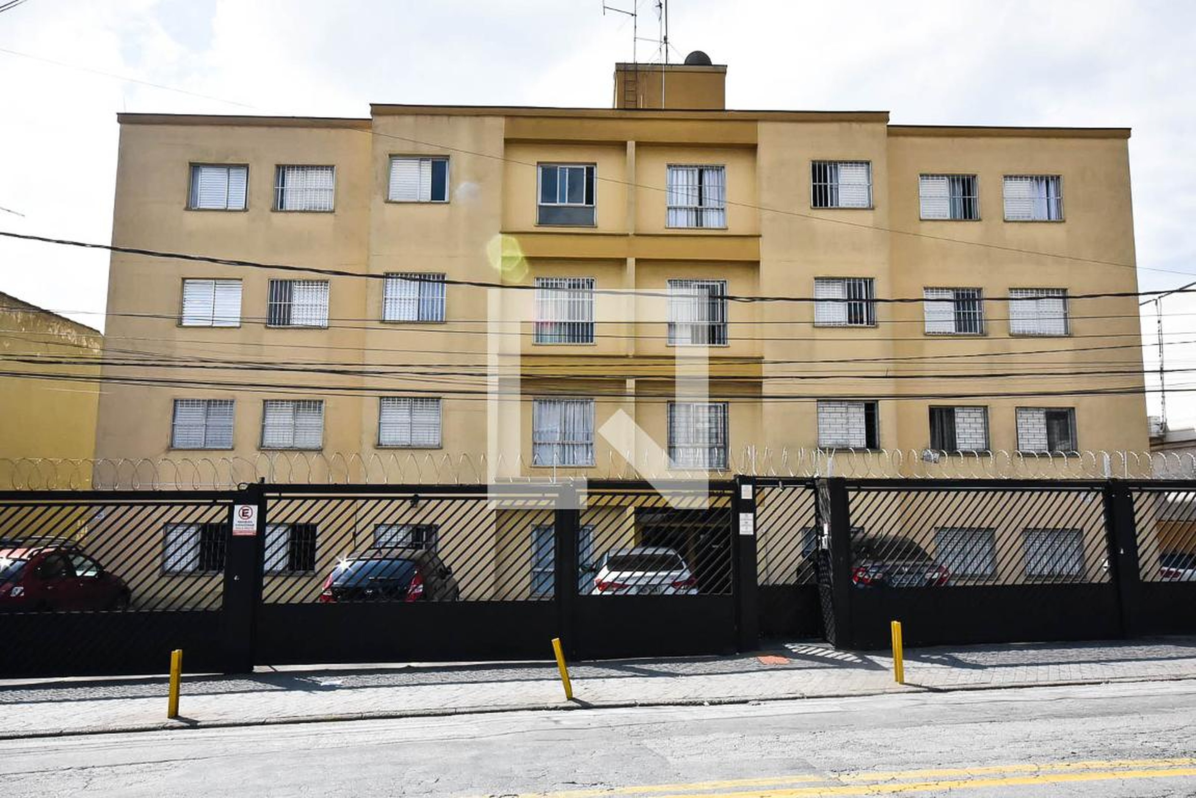 Fachada Condomínio em Rua Doutor Mario Augusto Pereira, 238