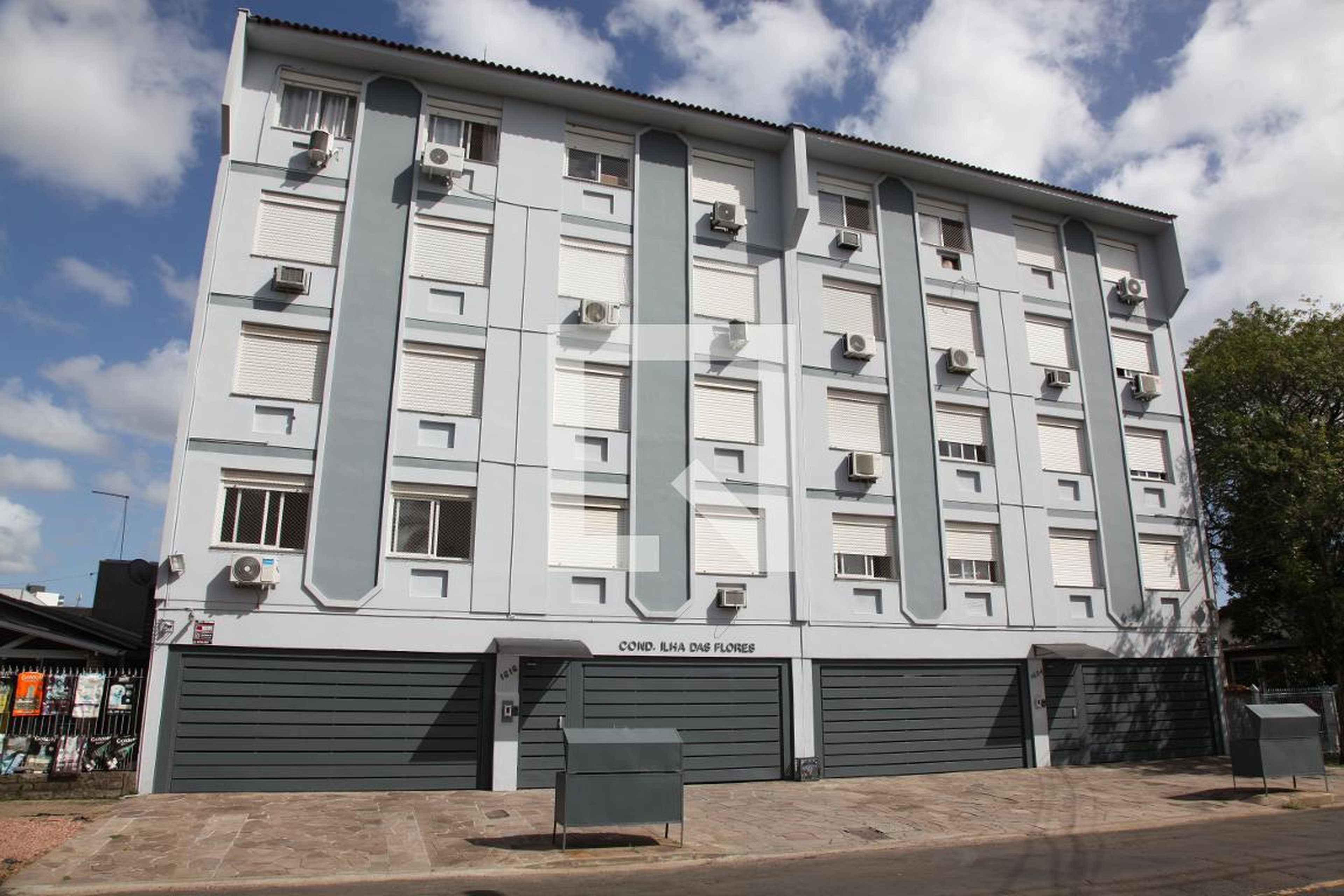 Fachada do Prédio Condomínio Ilha das Flores