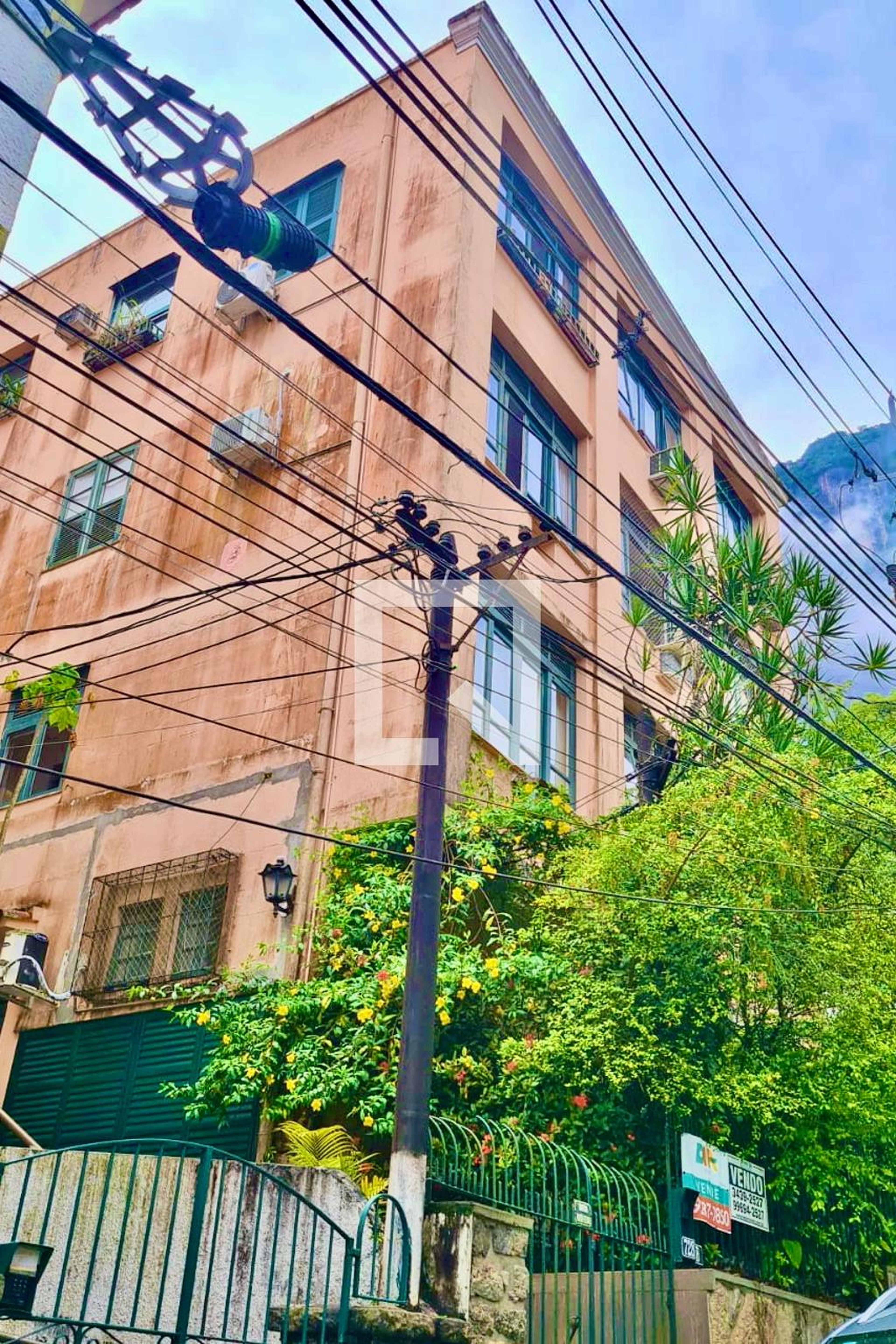 Fachada Condomínio Nenhum