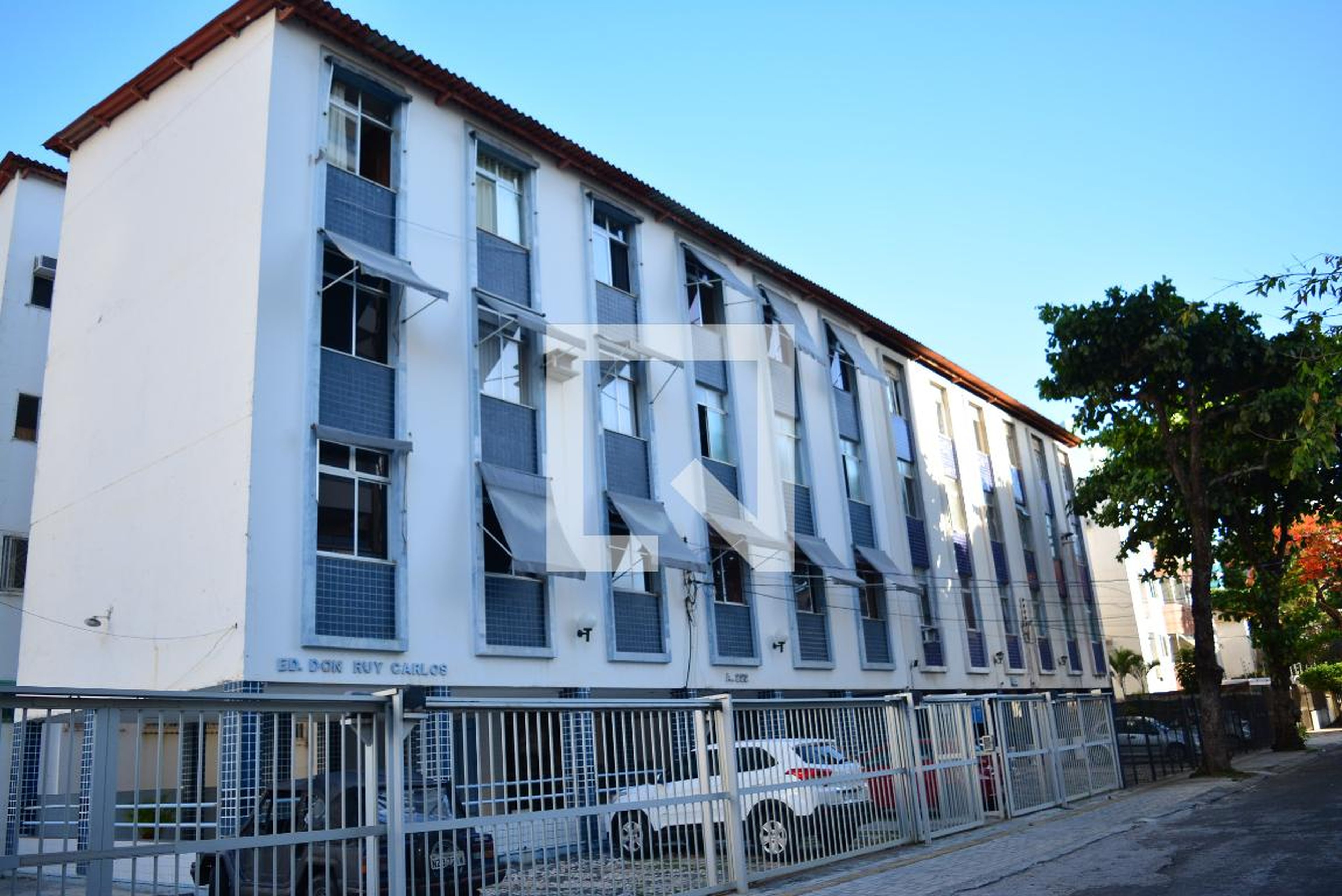 Fachada do Prédio Condomínio em Rua Professor Clóvis Veiga, 222