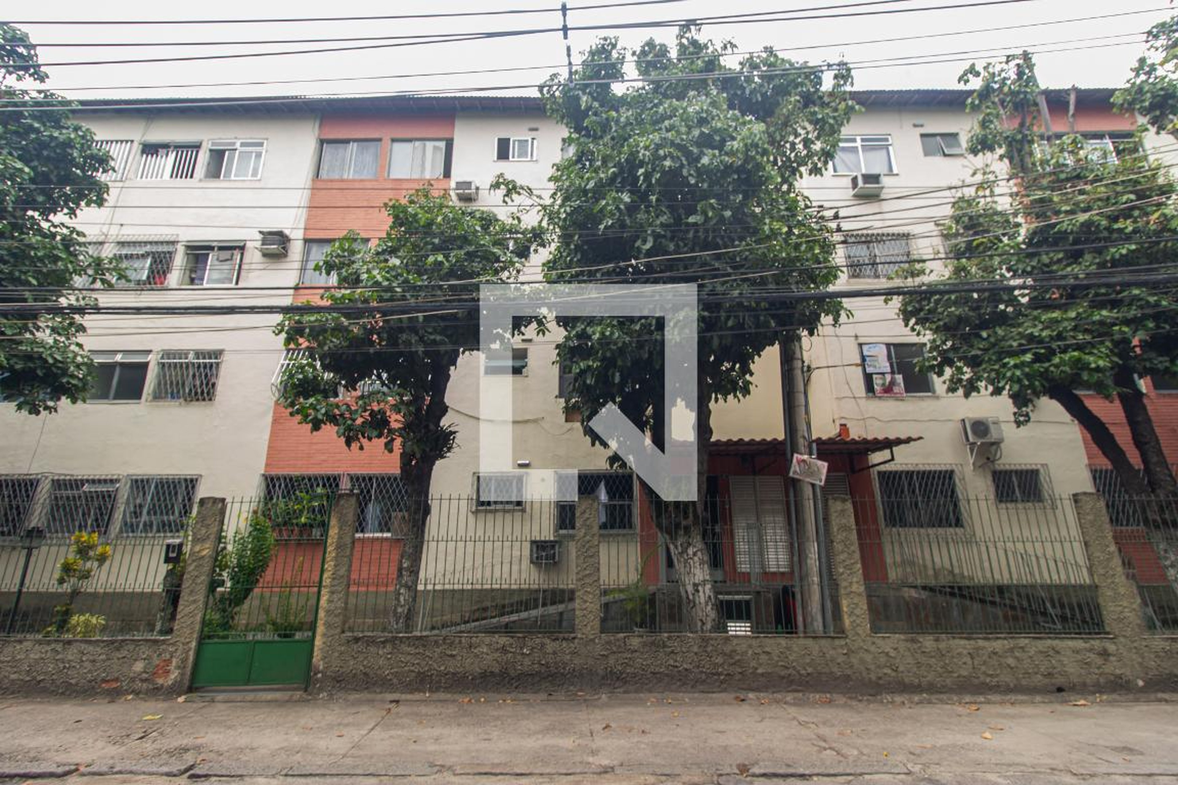 Fachada Condomínio Village dos Bouganvilles