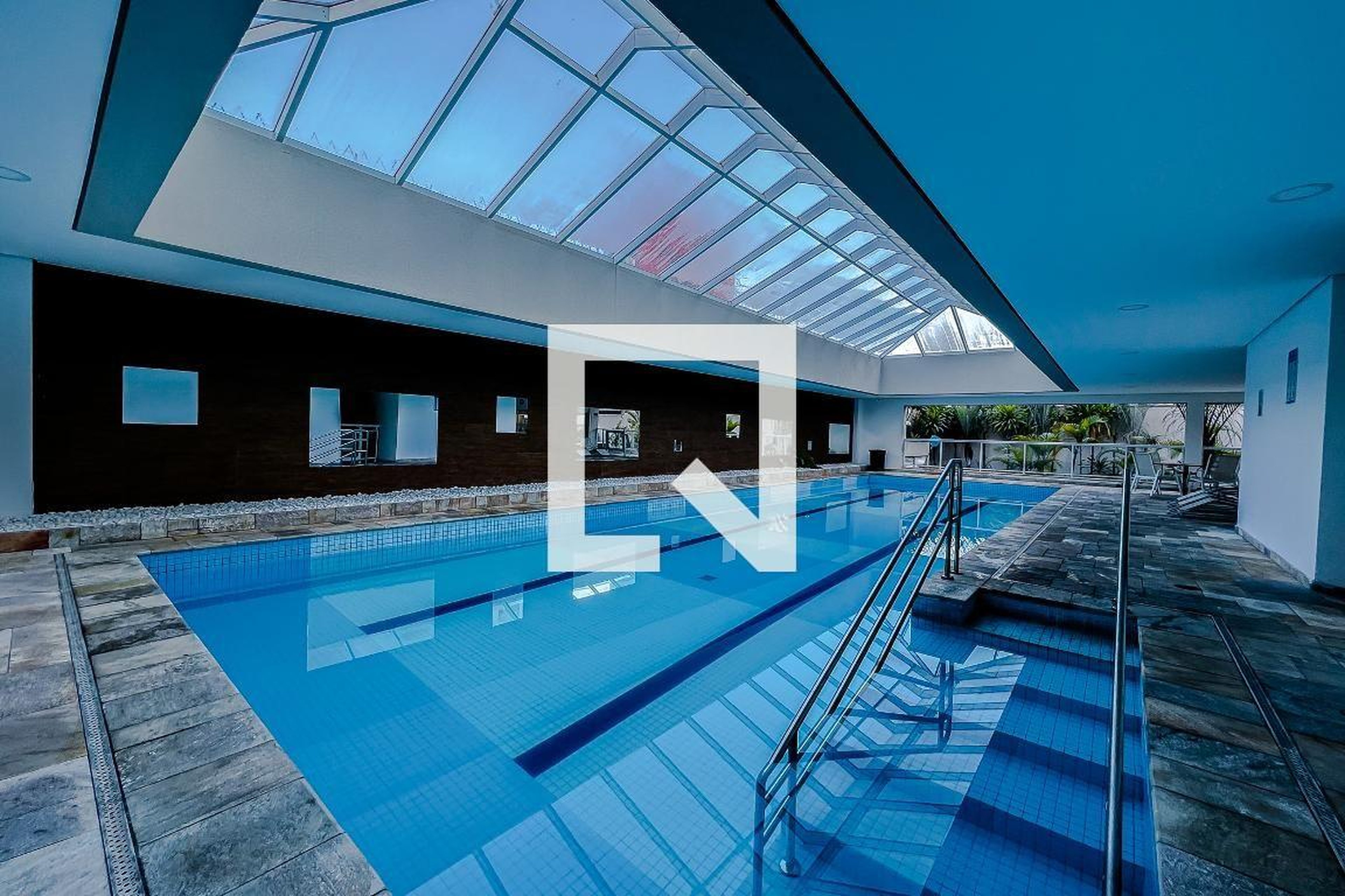 Piscina Coberta - Legítimo Eloy