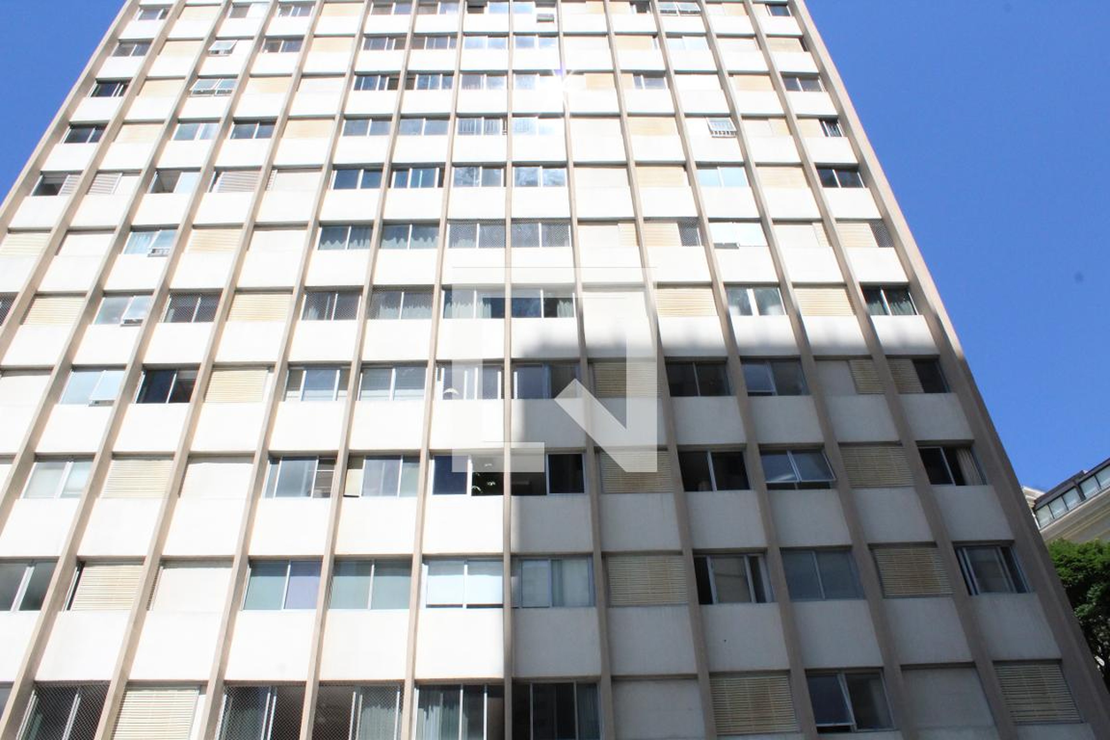 Fachada Condomínio em Acesso a Avenida Padre Pereira de Andrade, 545