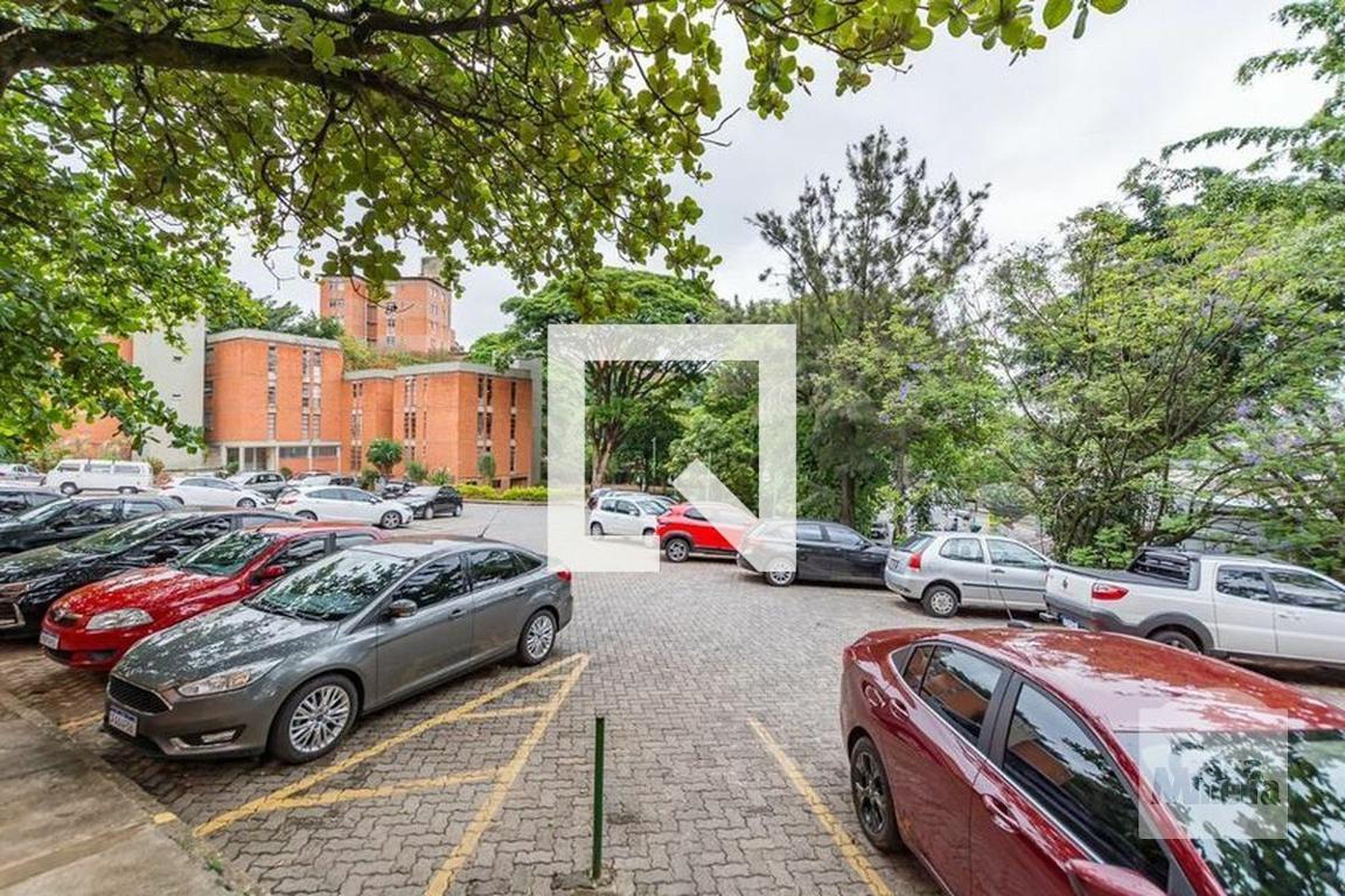 Estacionamento - Edifício Safira