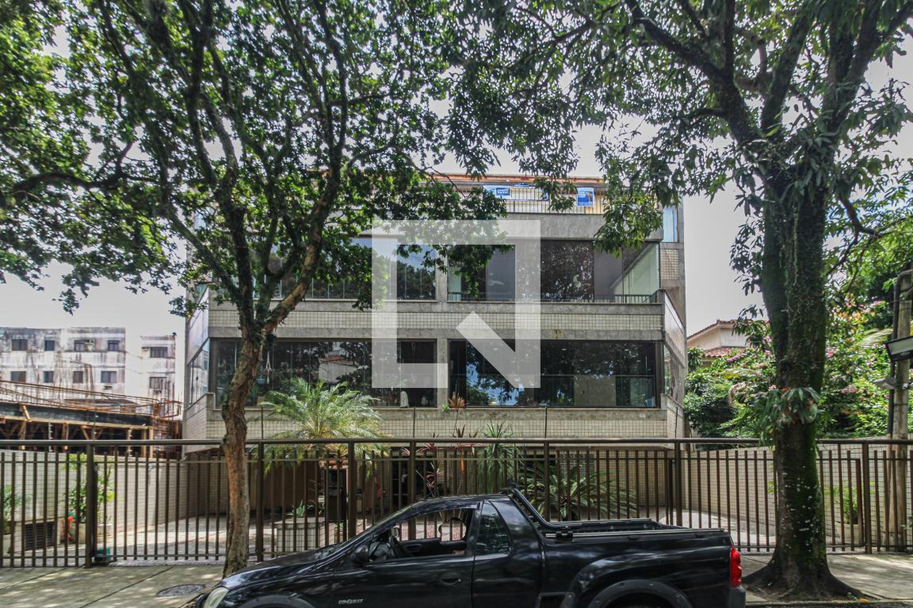 Fachada Condomínio em Rua Ivo Borges, 99