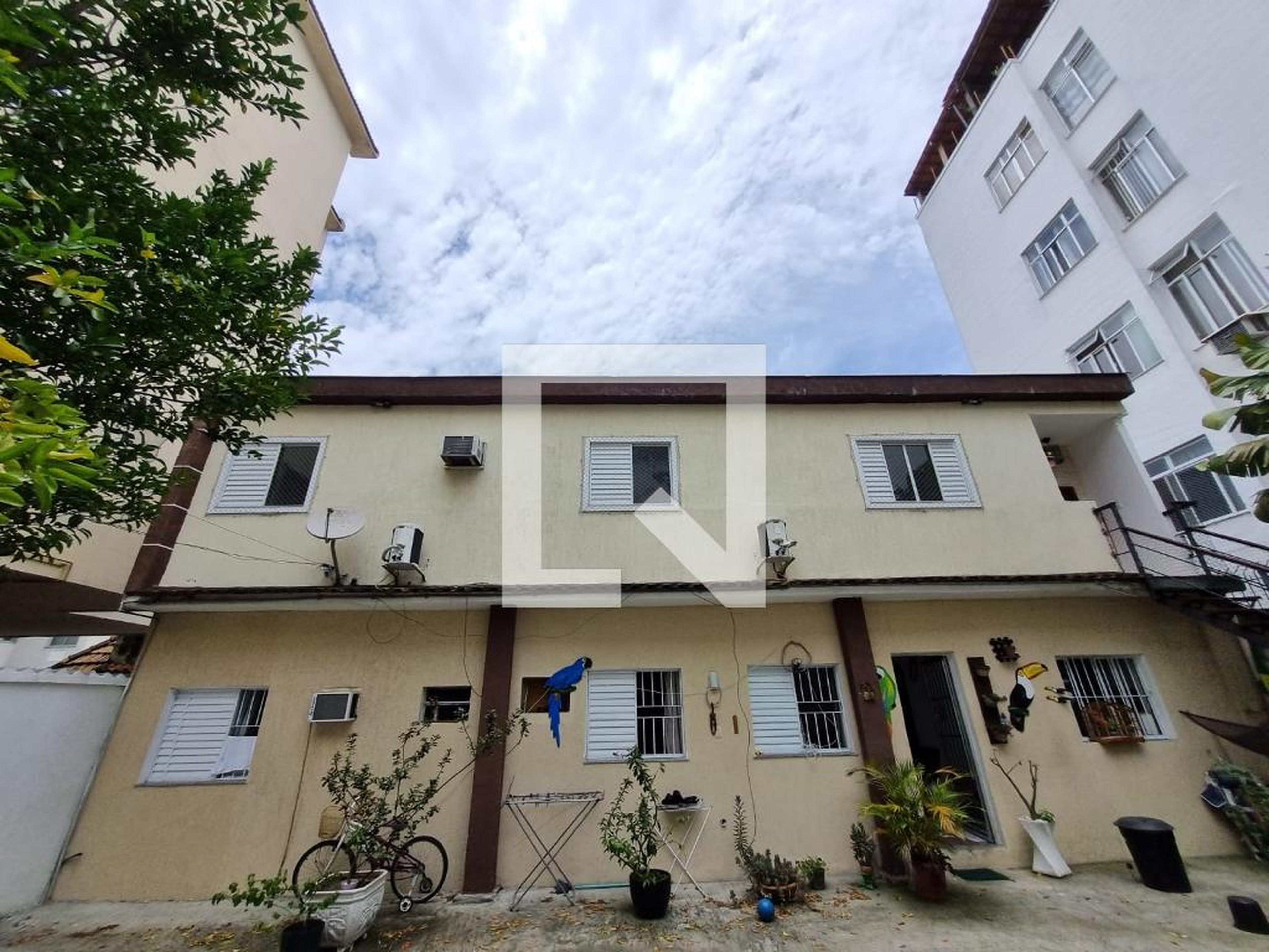 Fachada Condomínio em Rua Heber de Bôscoli, 82