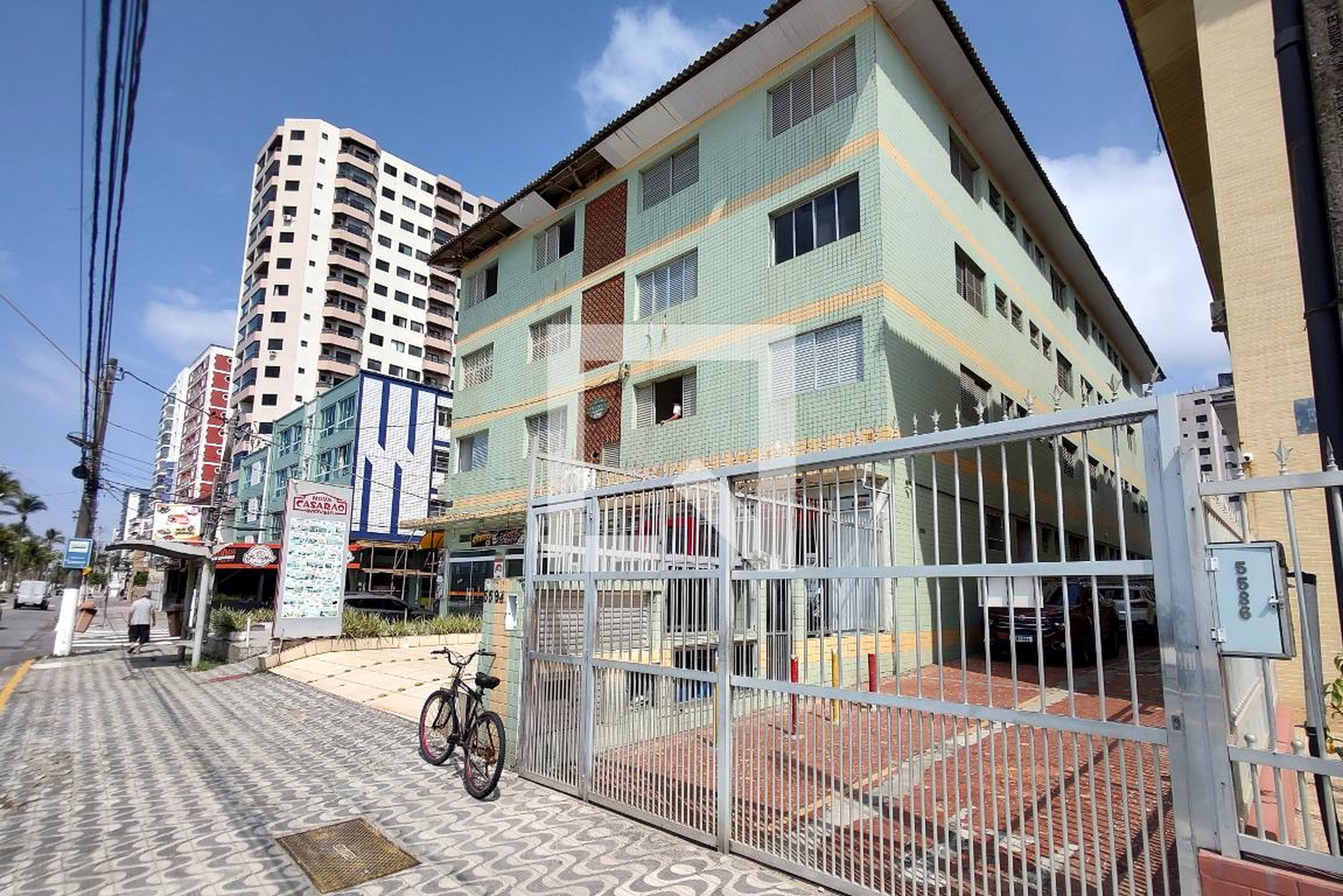 Fachada do Prédio Condomínio em Avenida Presidente Kennedy, 5594