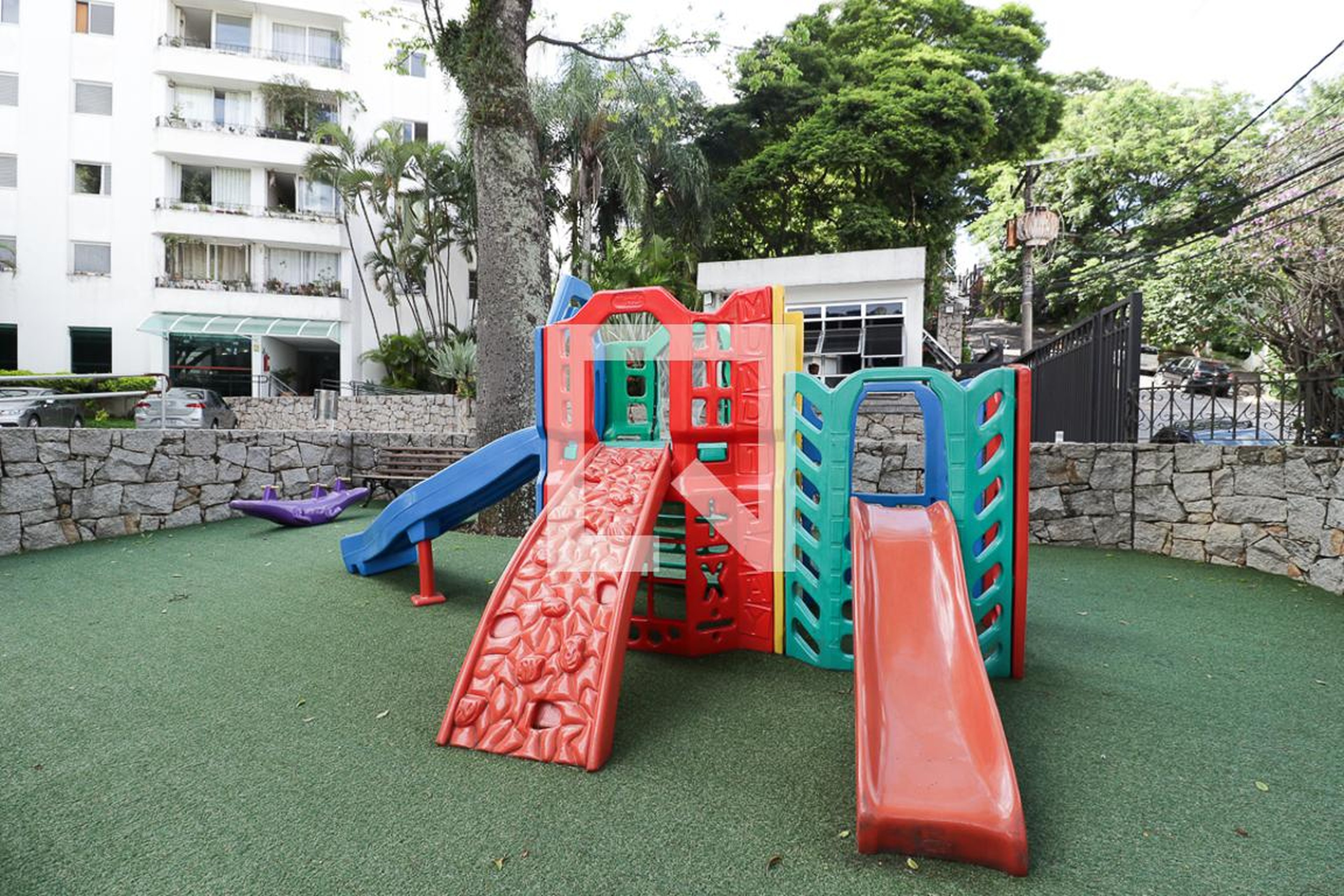 Playground - Edifício Joam Miro