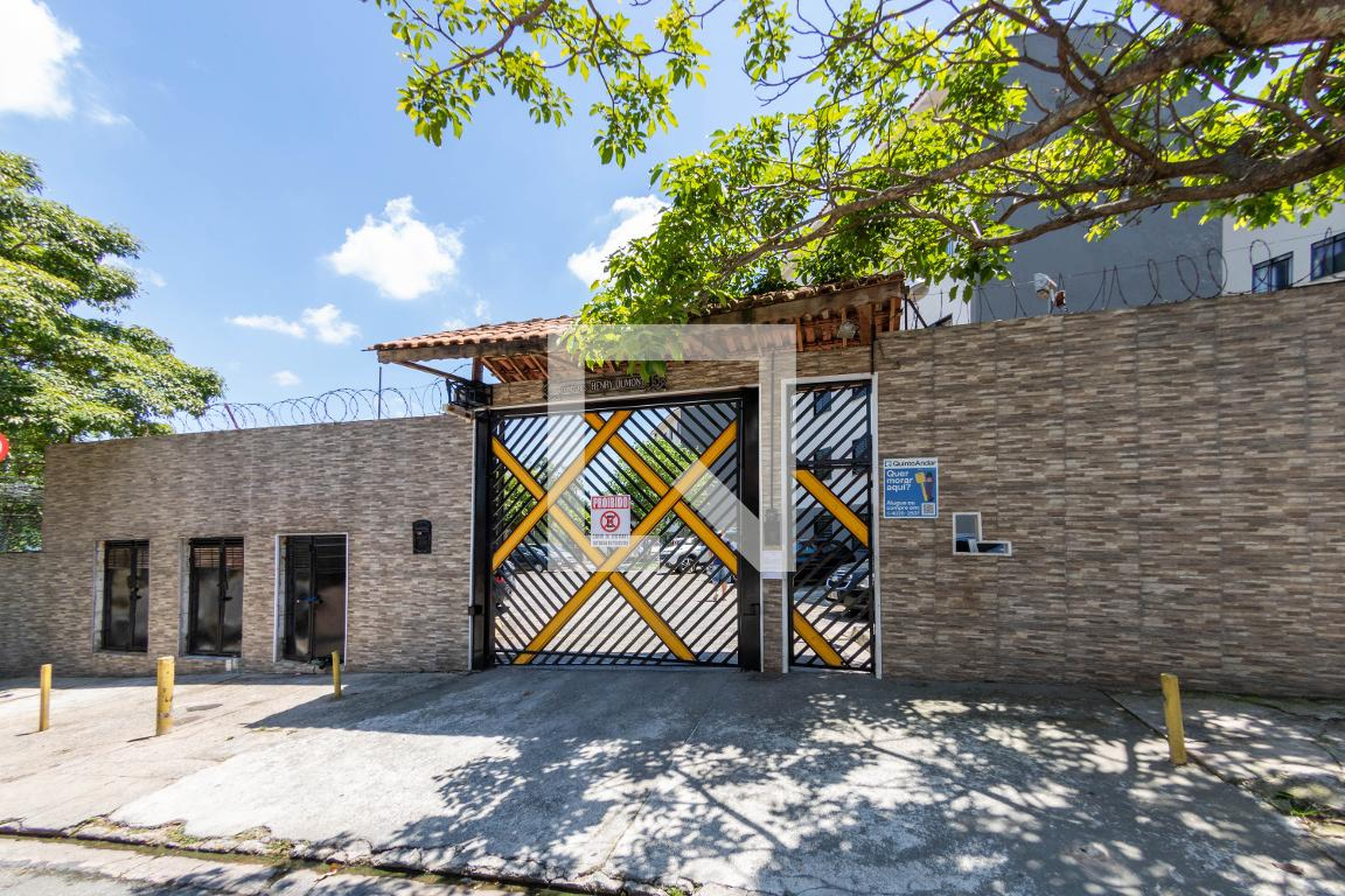 Fachada Condomínio em Rua Ângela Bartolomei, 45