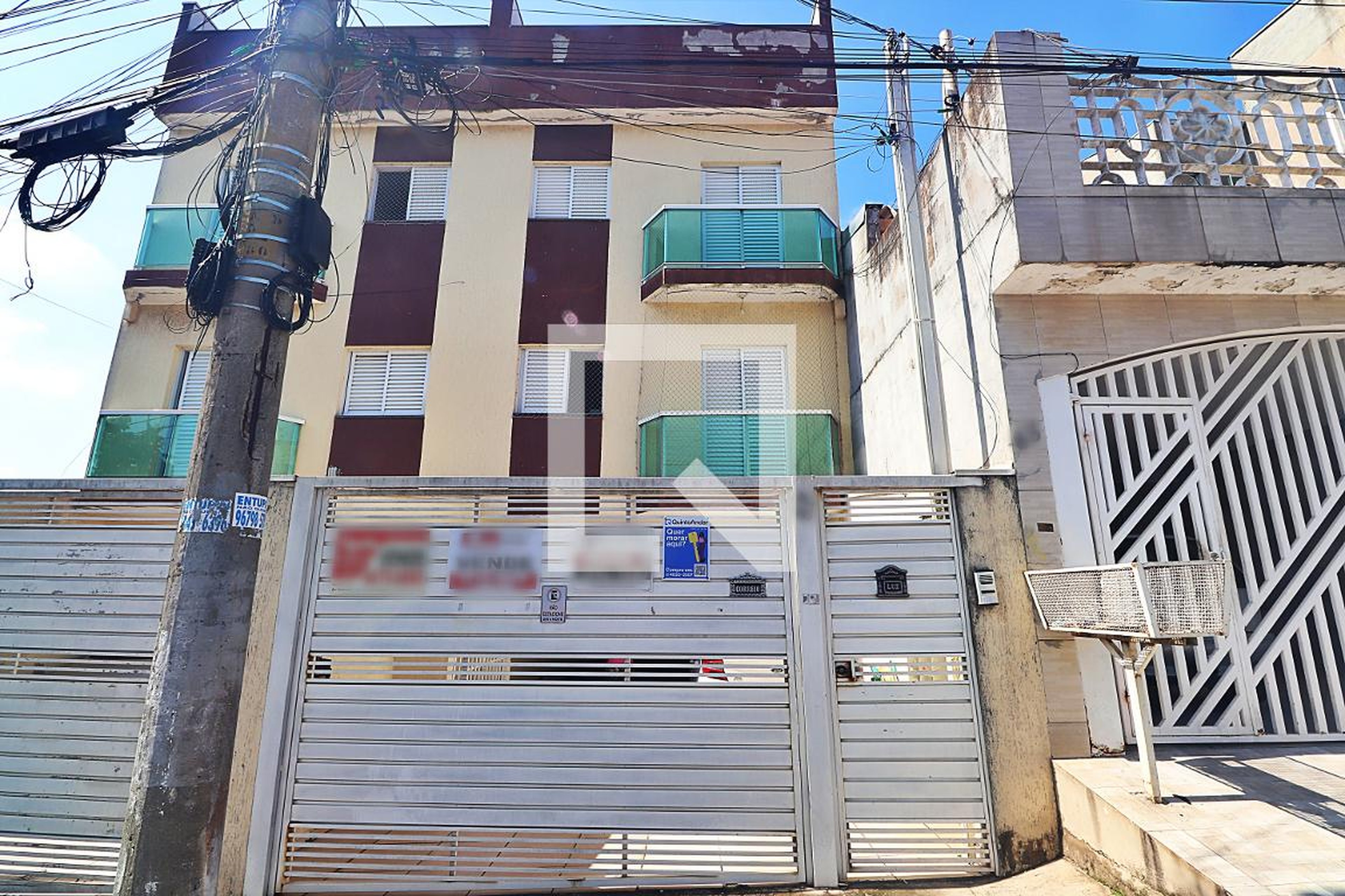 Fachada Condomínio em Travessa São Tiago, 57