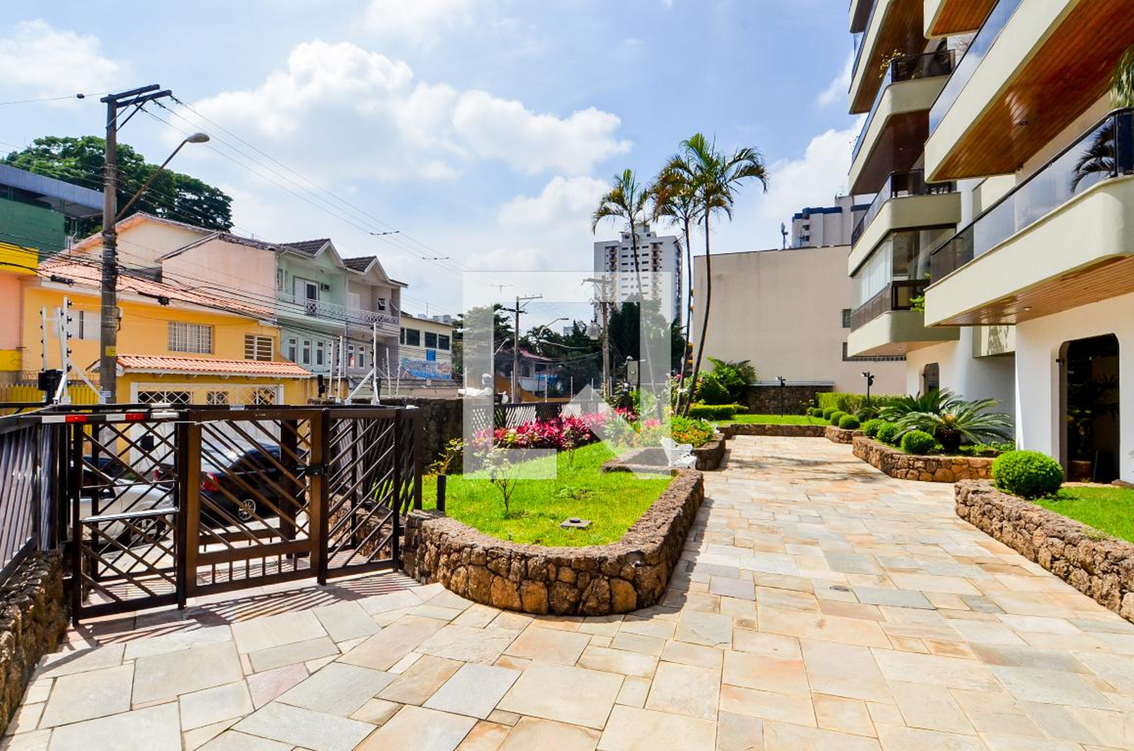 Entrada Social - Maison de Ville