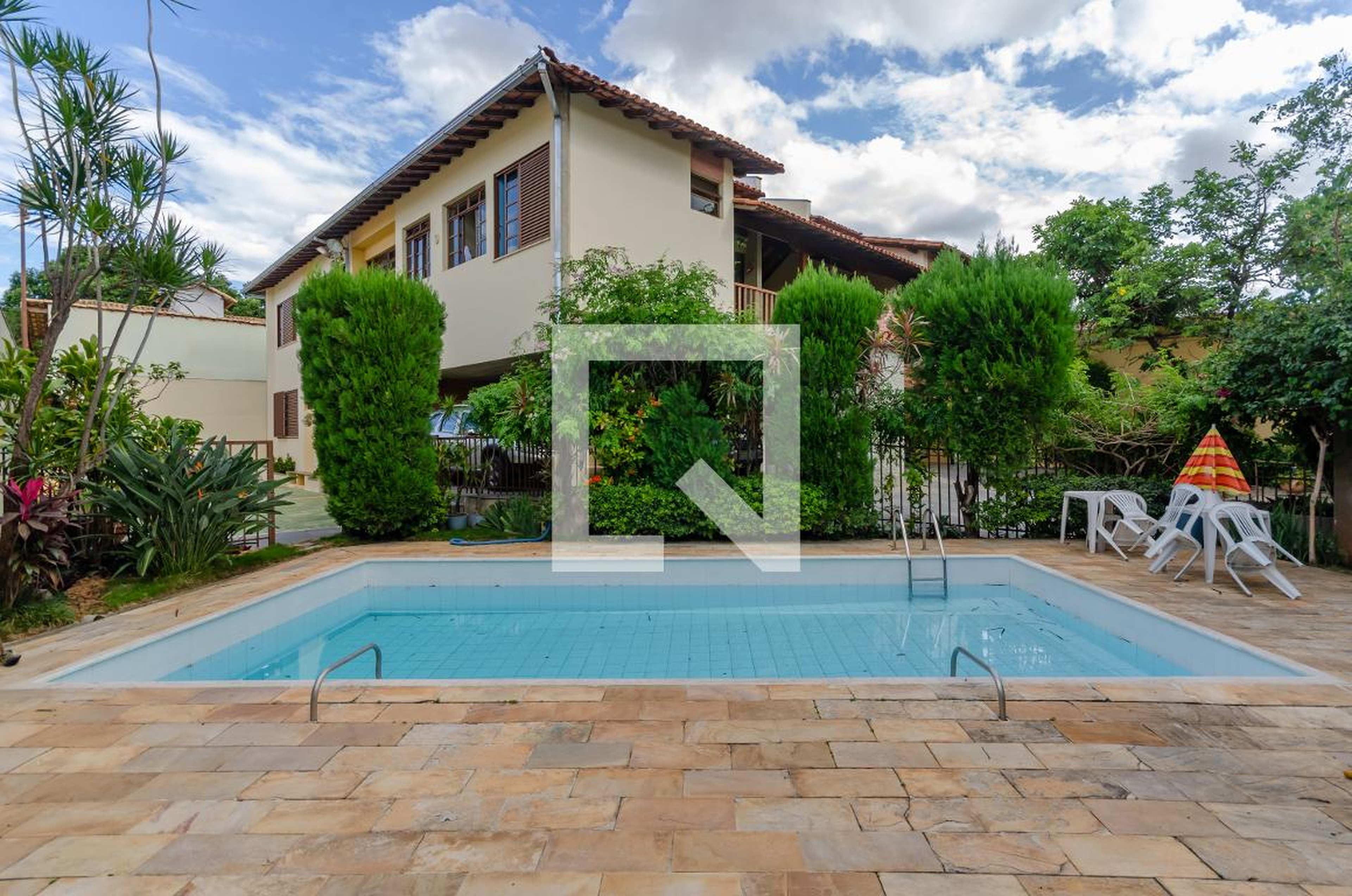 Piscina - Vila Aurora