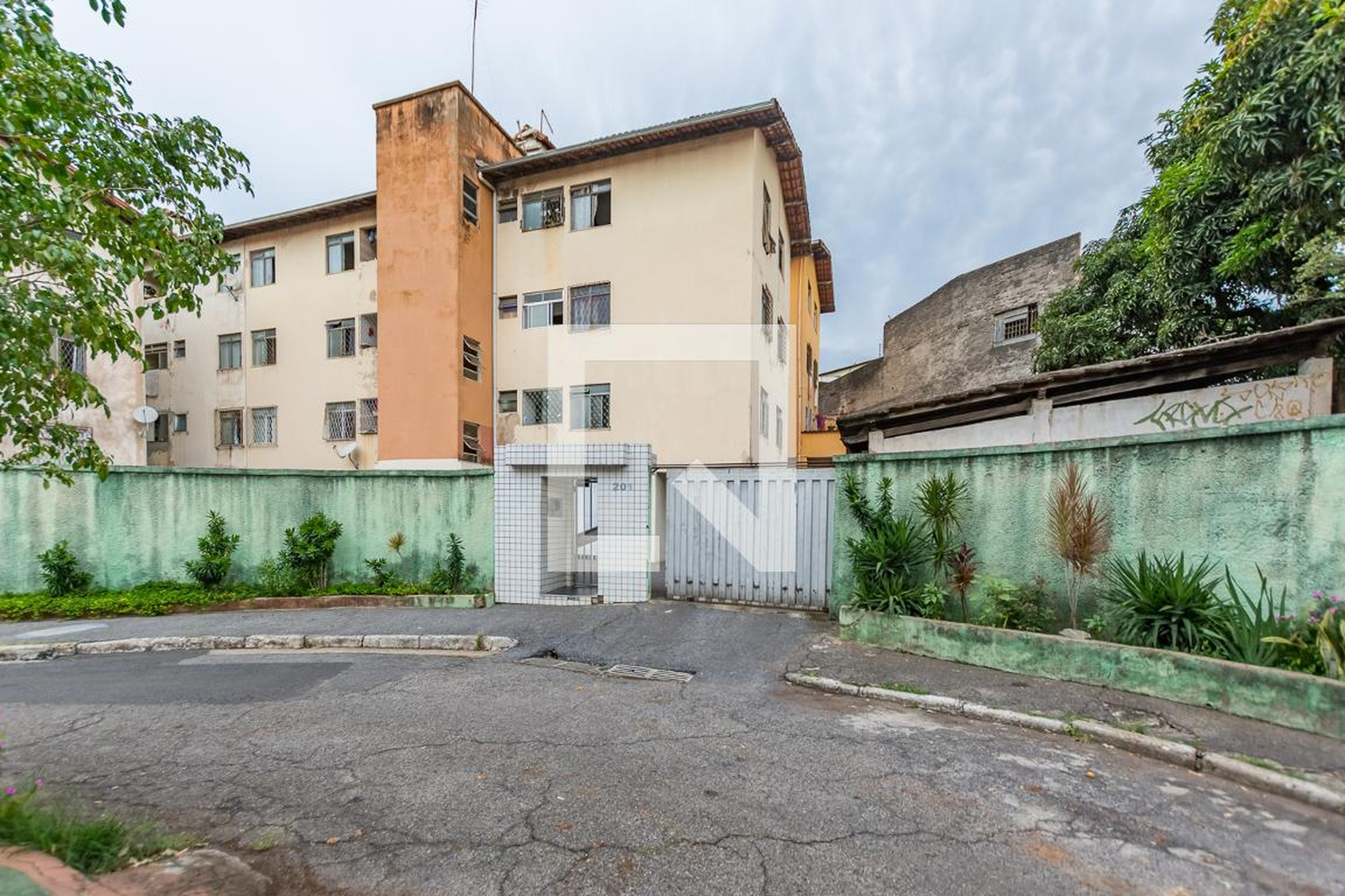 Fachada Condomínio em Rua Emílio Ricaldoni, 201