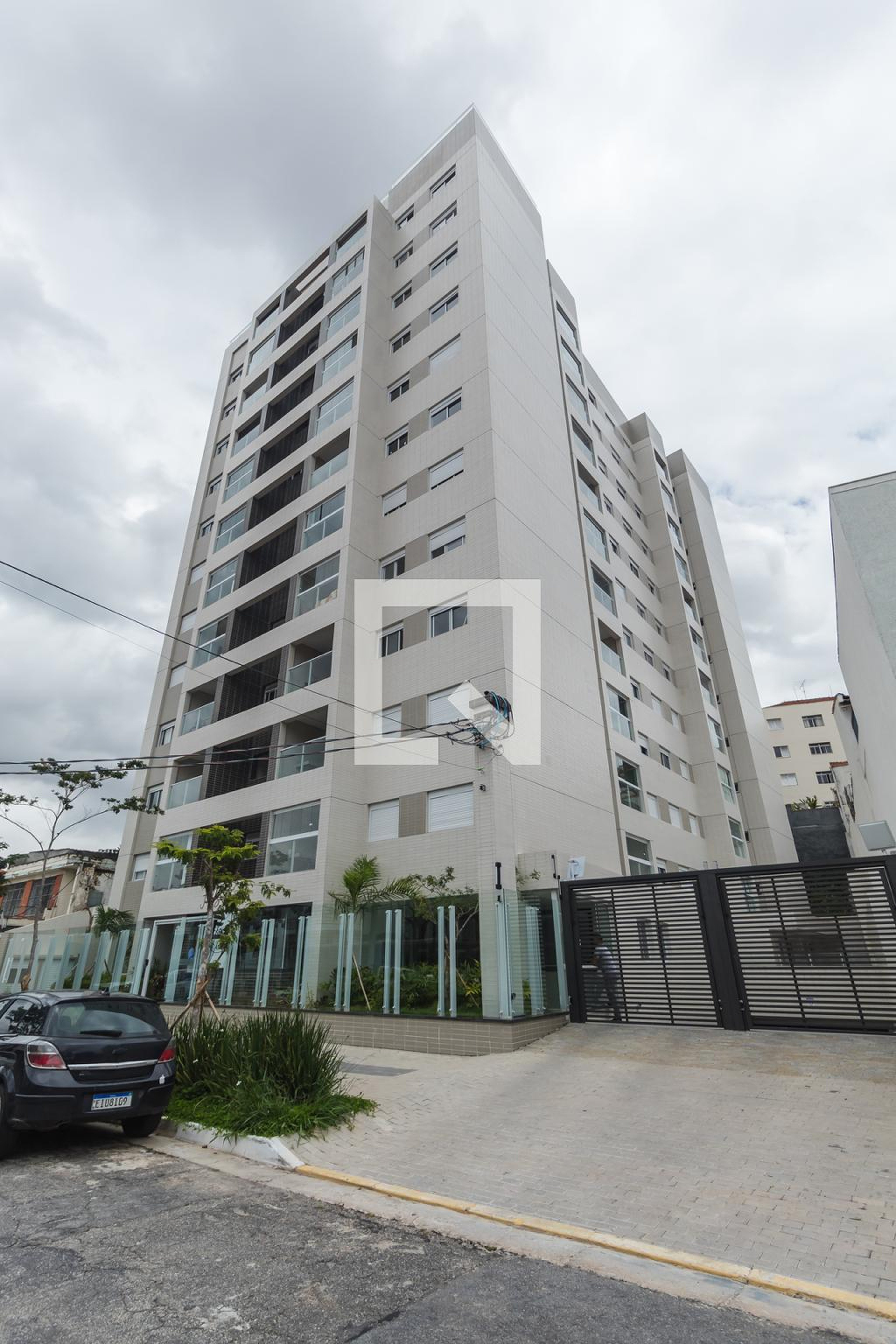 Fachada Condomínio em Rua Capitão Rabelo, 556