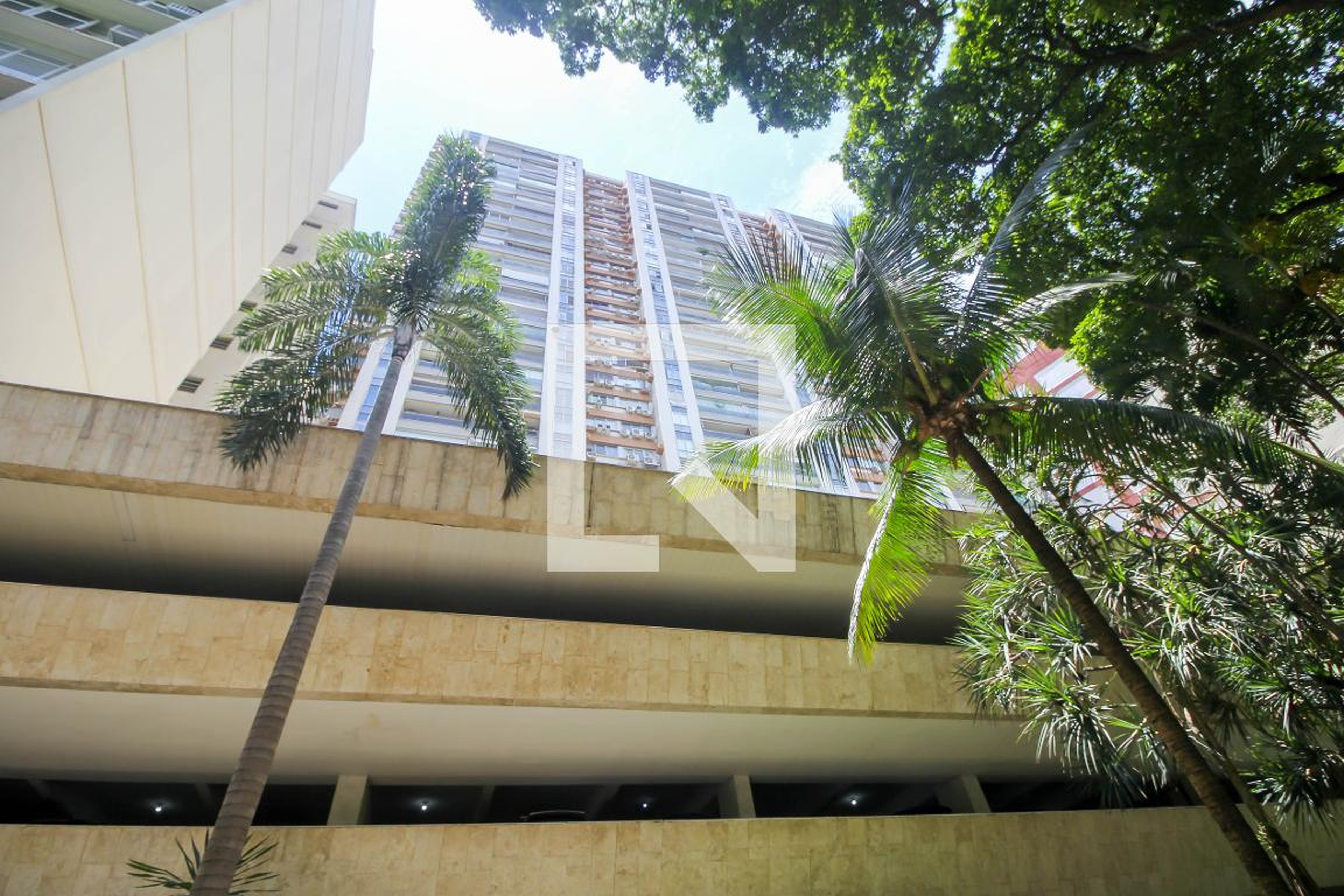 Fachada do Prédio Edifício Signore Del Bosco