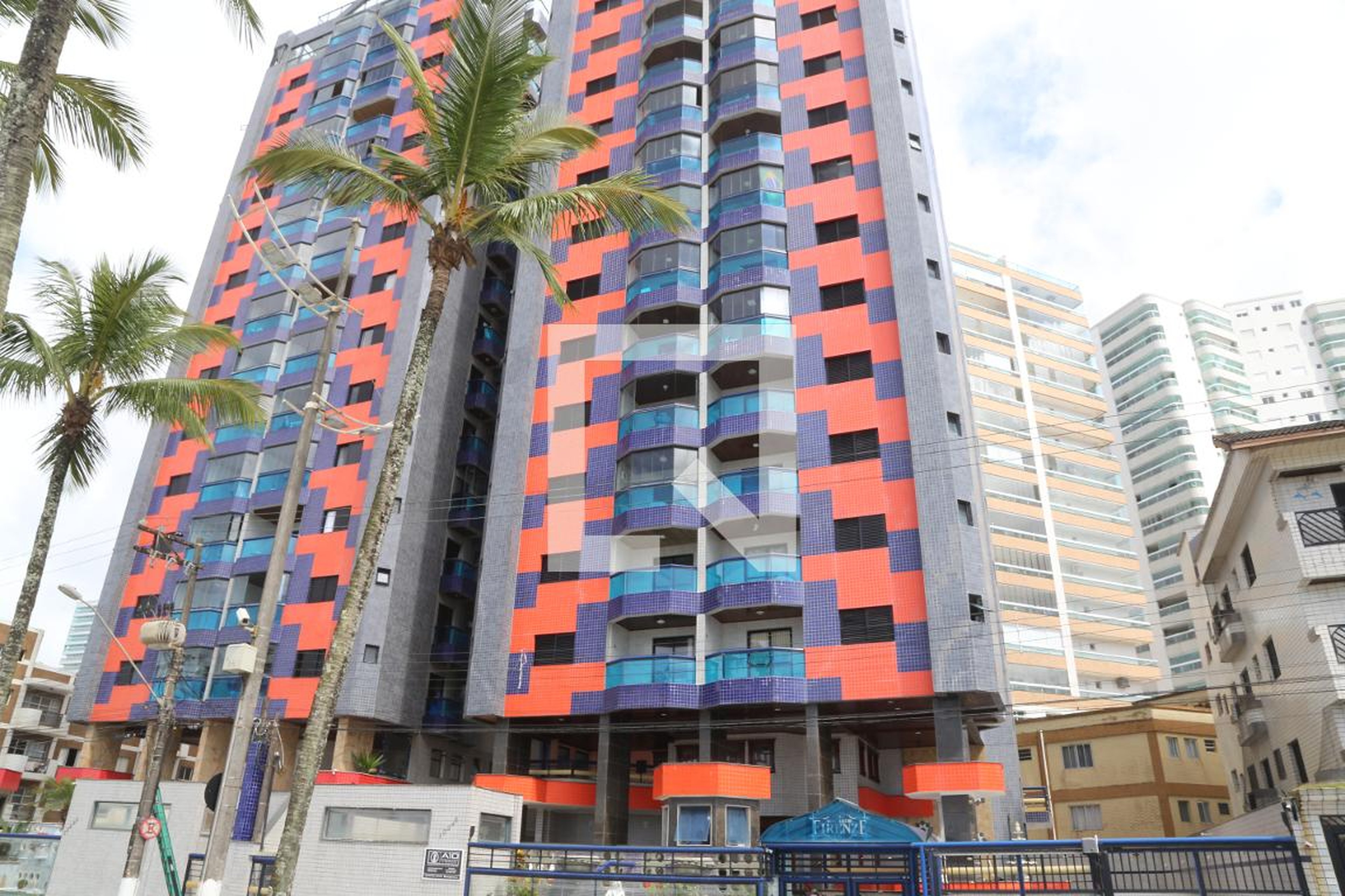 Fachada Condomínio Torre de Firenze