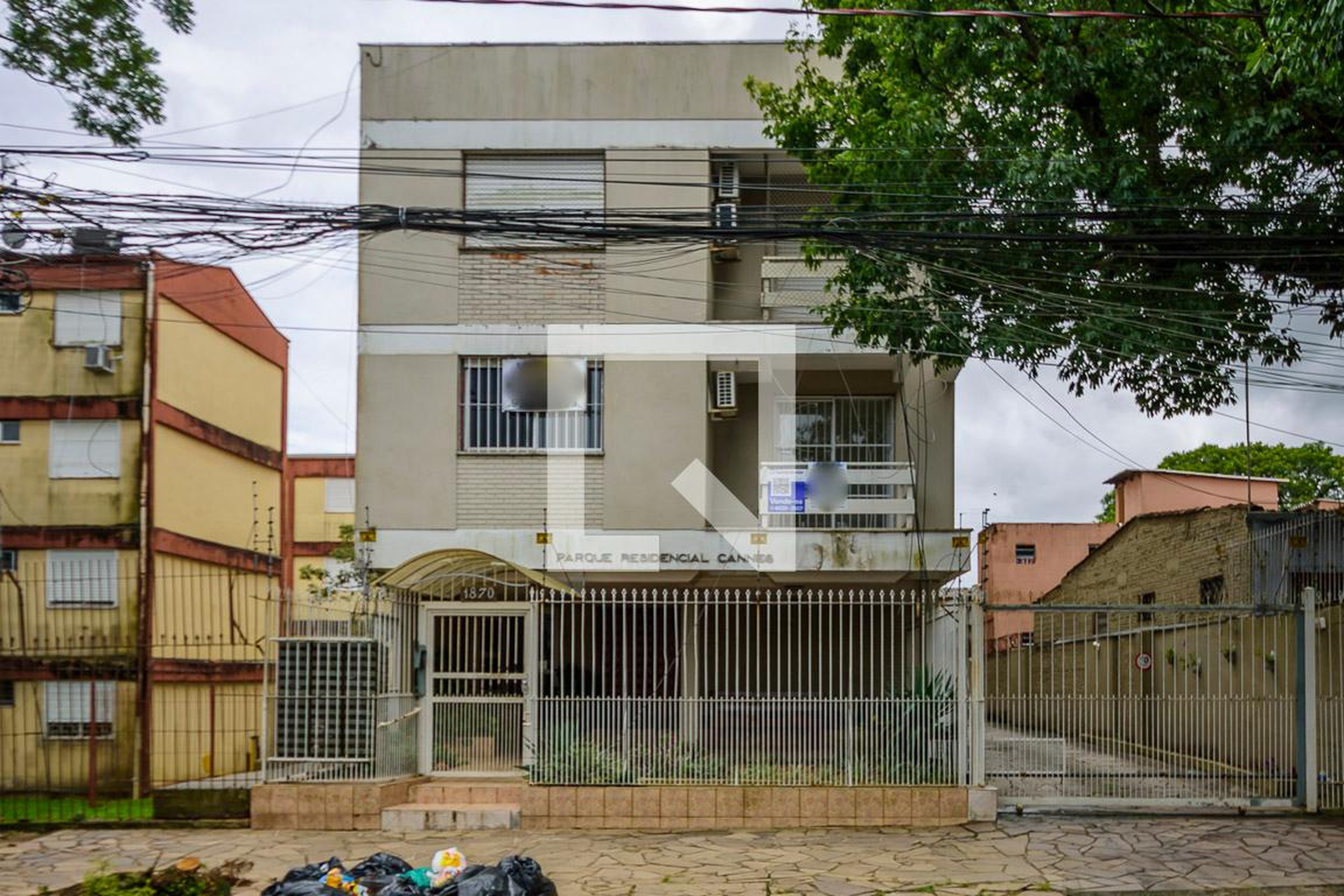 Fachada Condomínio Parque Residencial Cannes