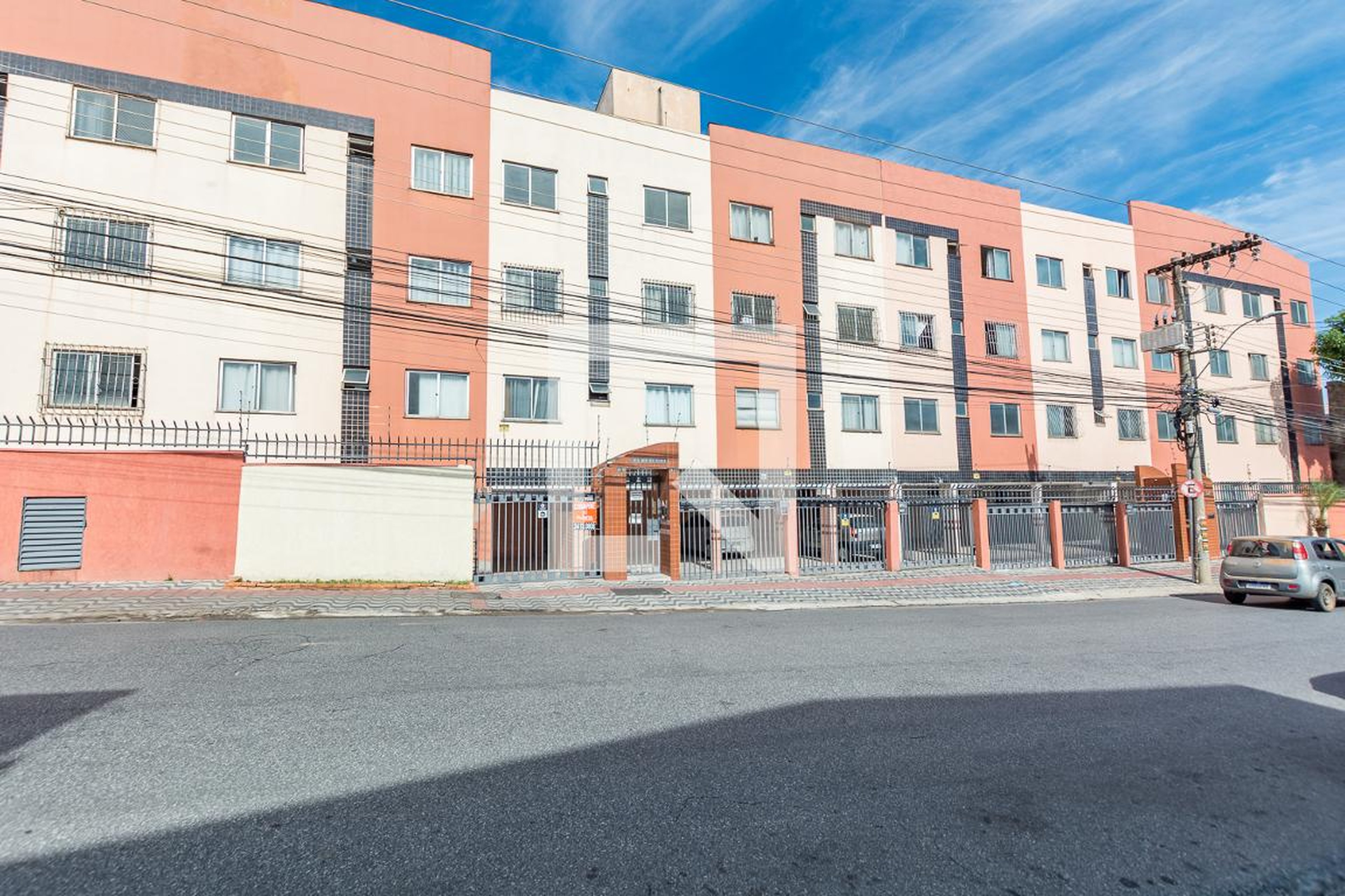 Fachada Condomínio em Rua Vila Rica, 959