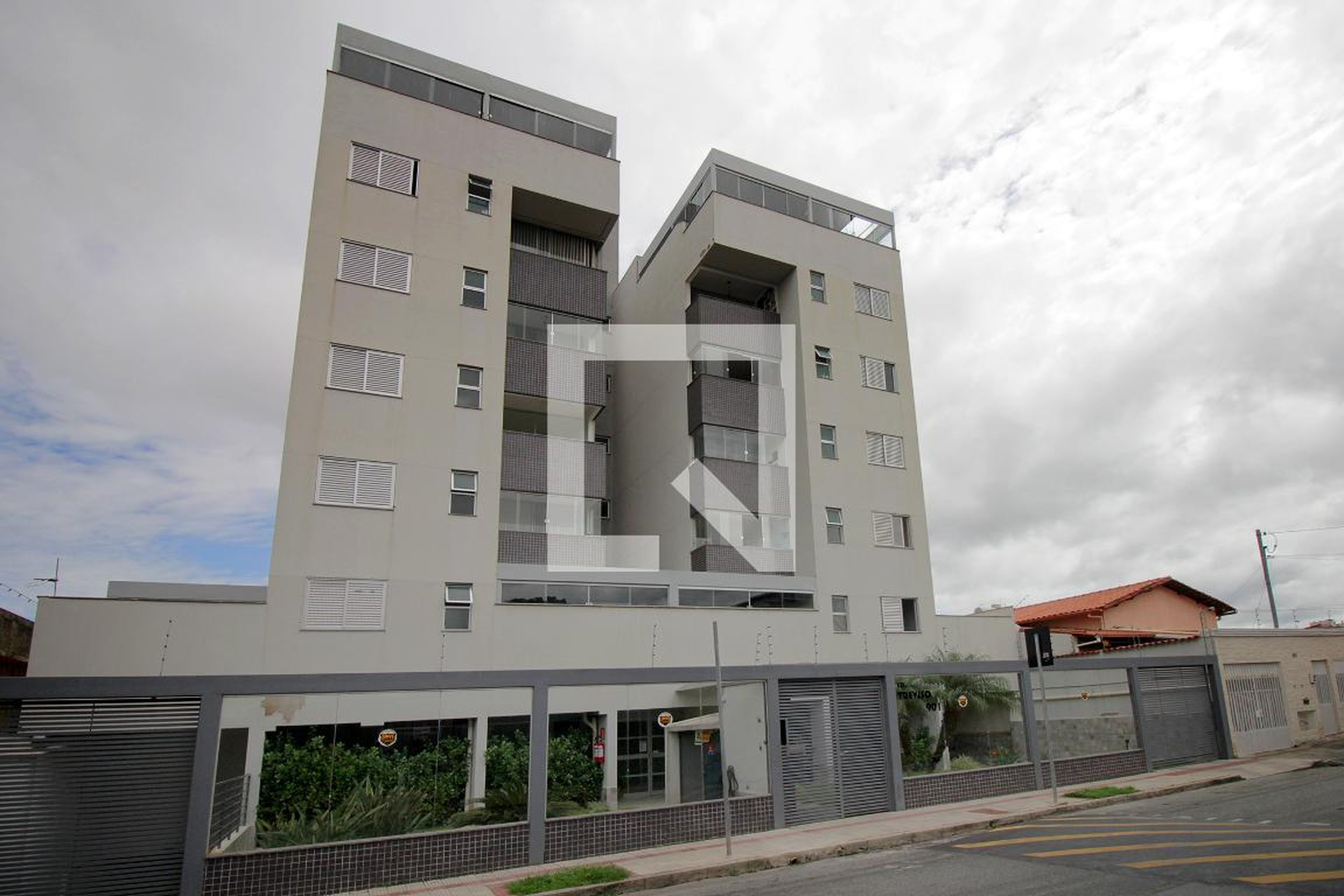 Fachada do Prédio Condomínio em Rua Honório Bicalho, 901