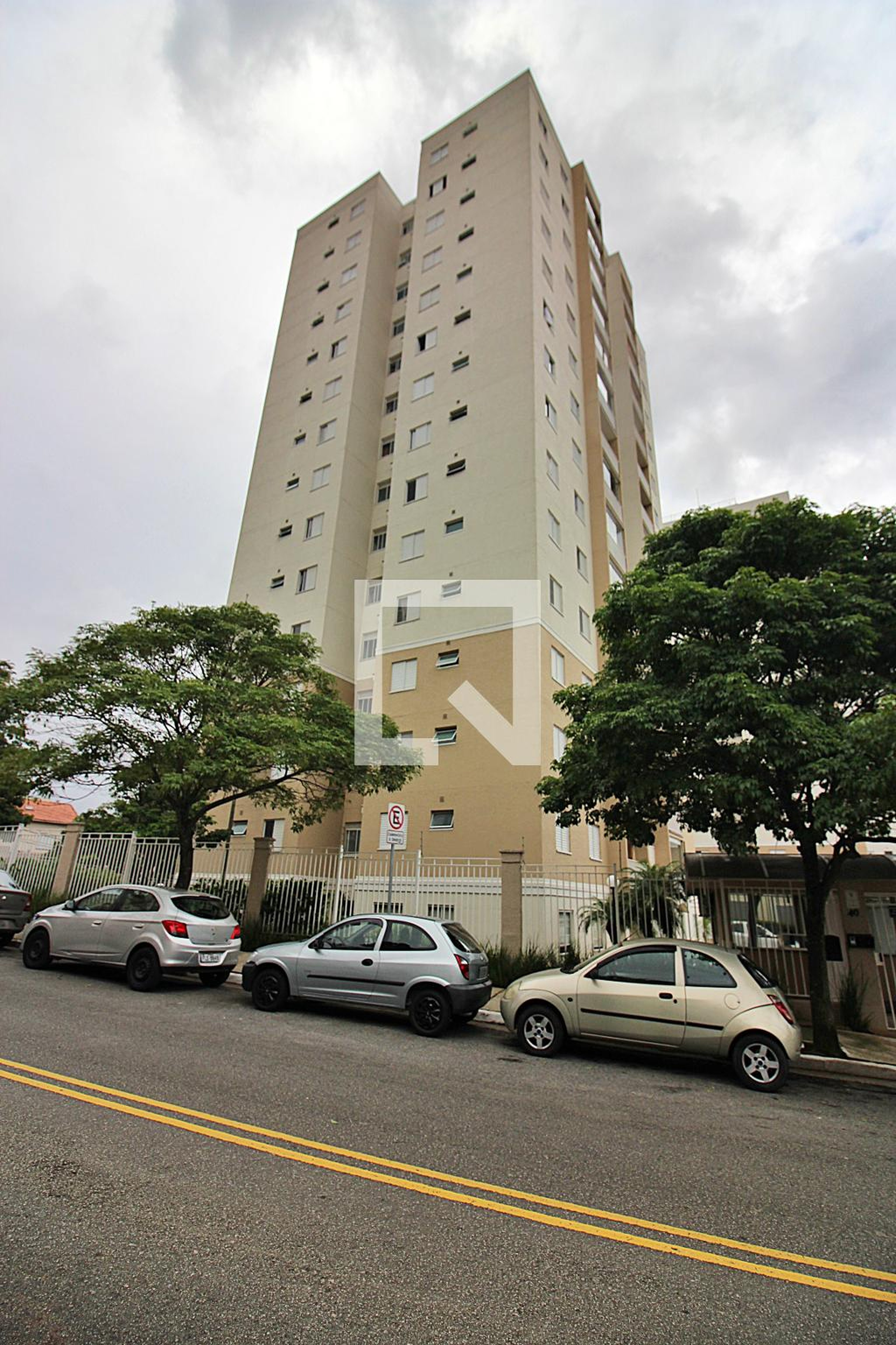 Fachada Condomínio em Avenida Olinto Demarchi, 42