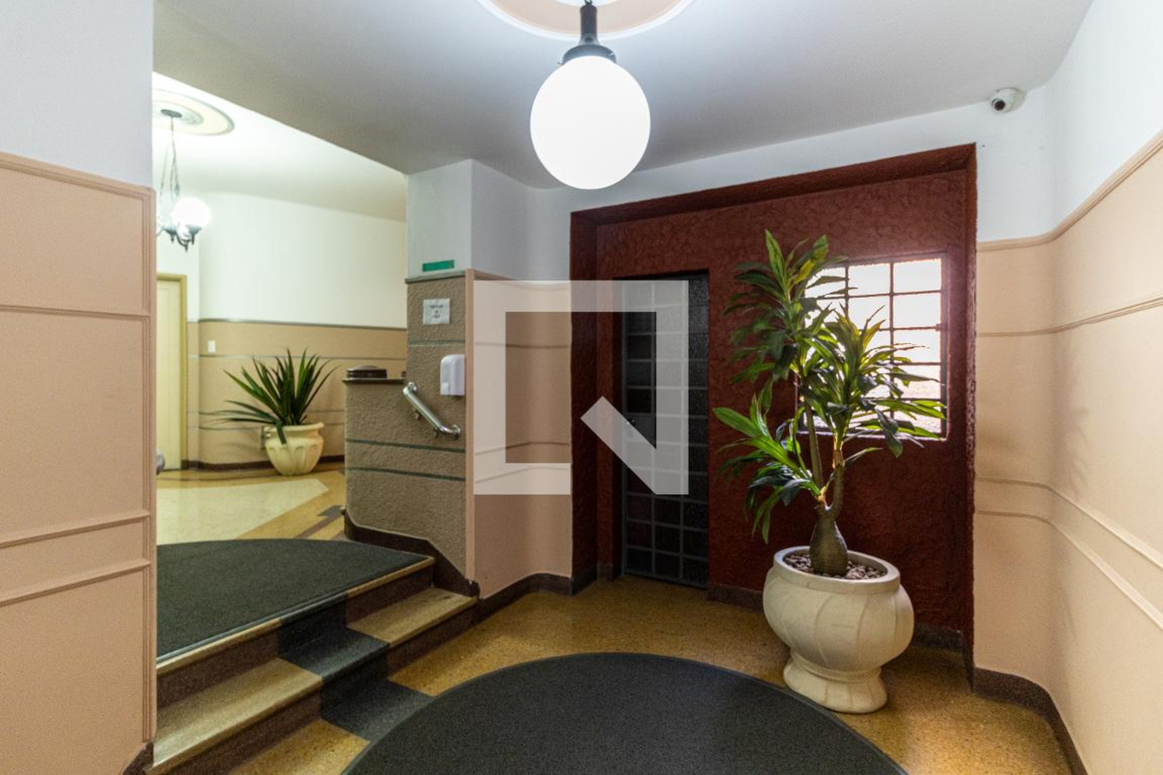 Hall Social - Angelica