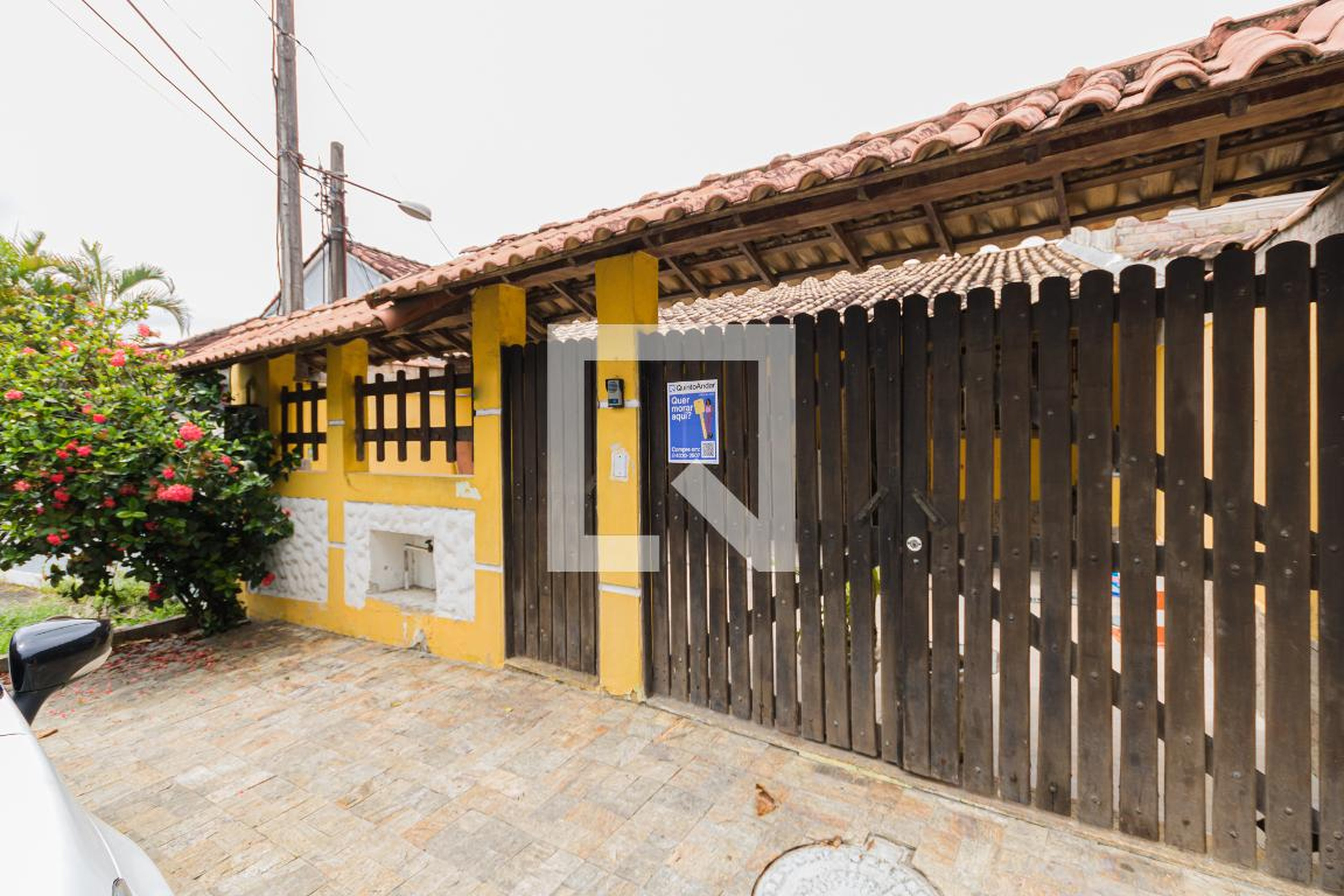 Fachada Condomínio em Rua O Tempo e O Vento, 379