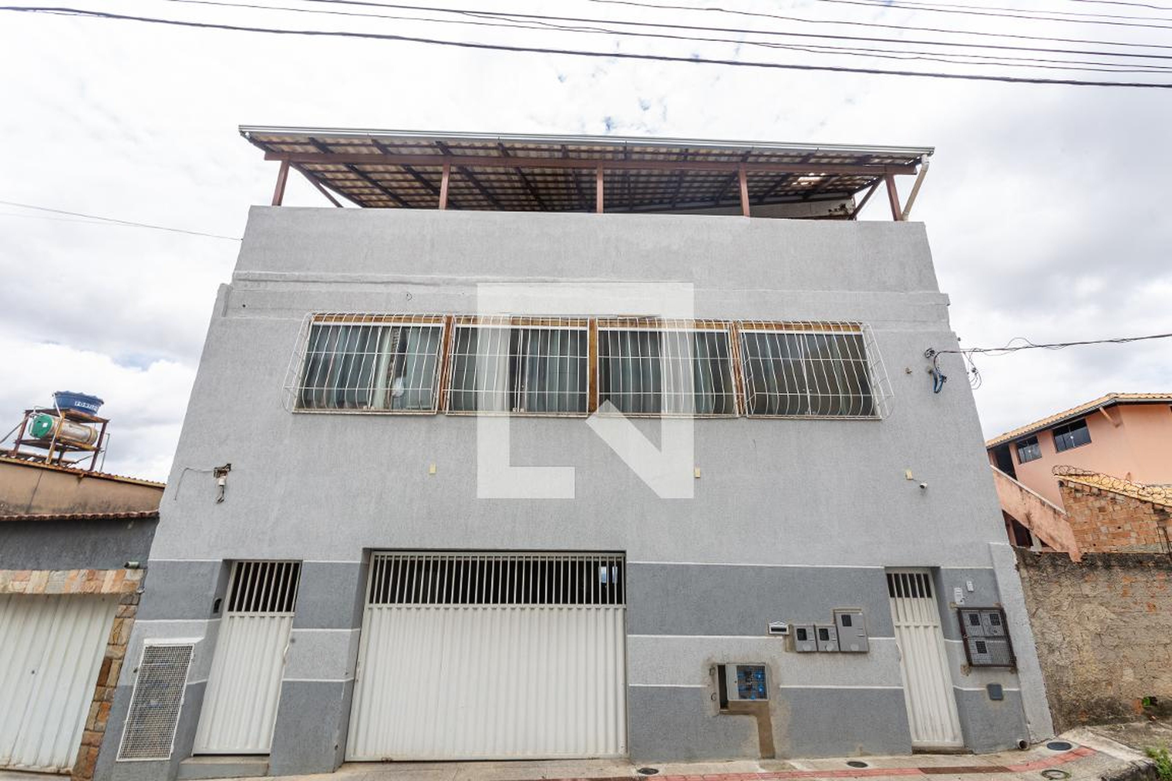 Fachada Condomínio em Rua Carmélia, 139