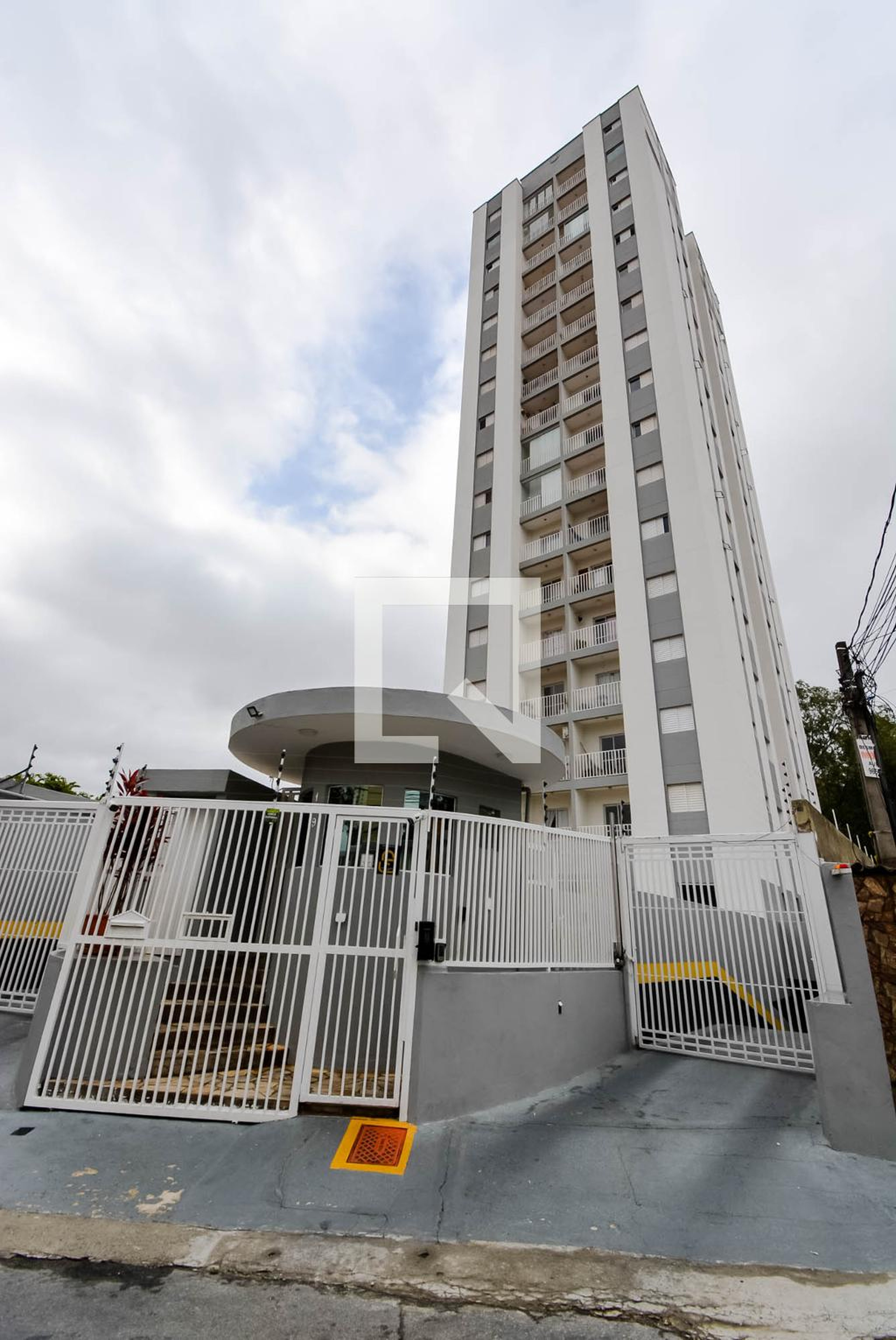 Fachada do Condomínio Condomínio Excellence