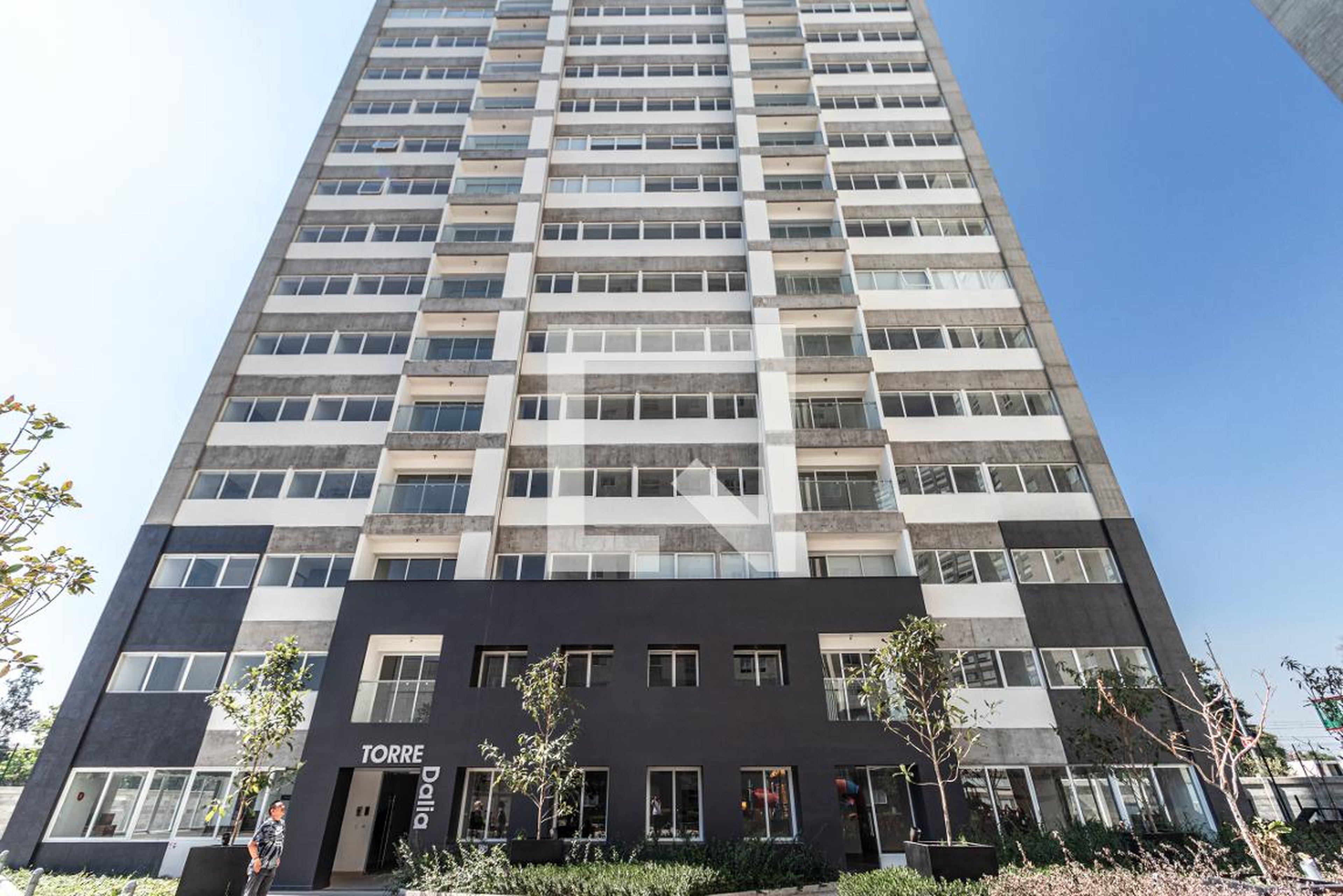 Fachada Condomínio Plaza Parque Jardín