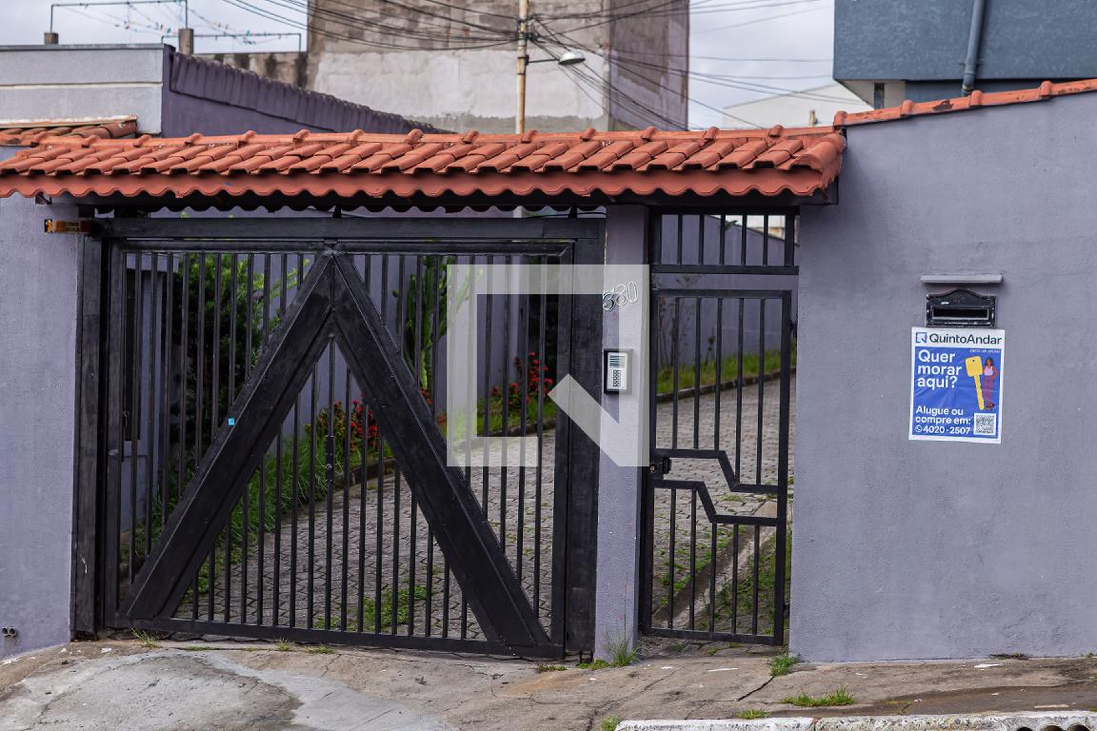Fachada Condomínio em Avenida Vinte e Quatro de Fevereiro, 380