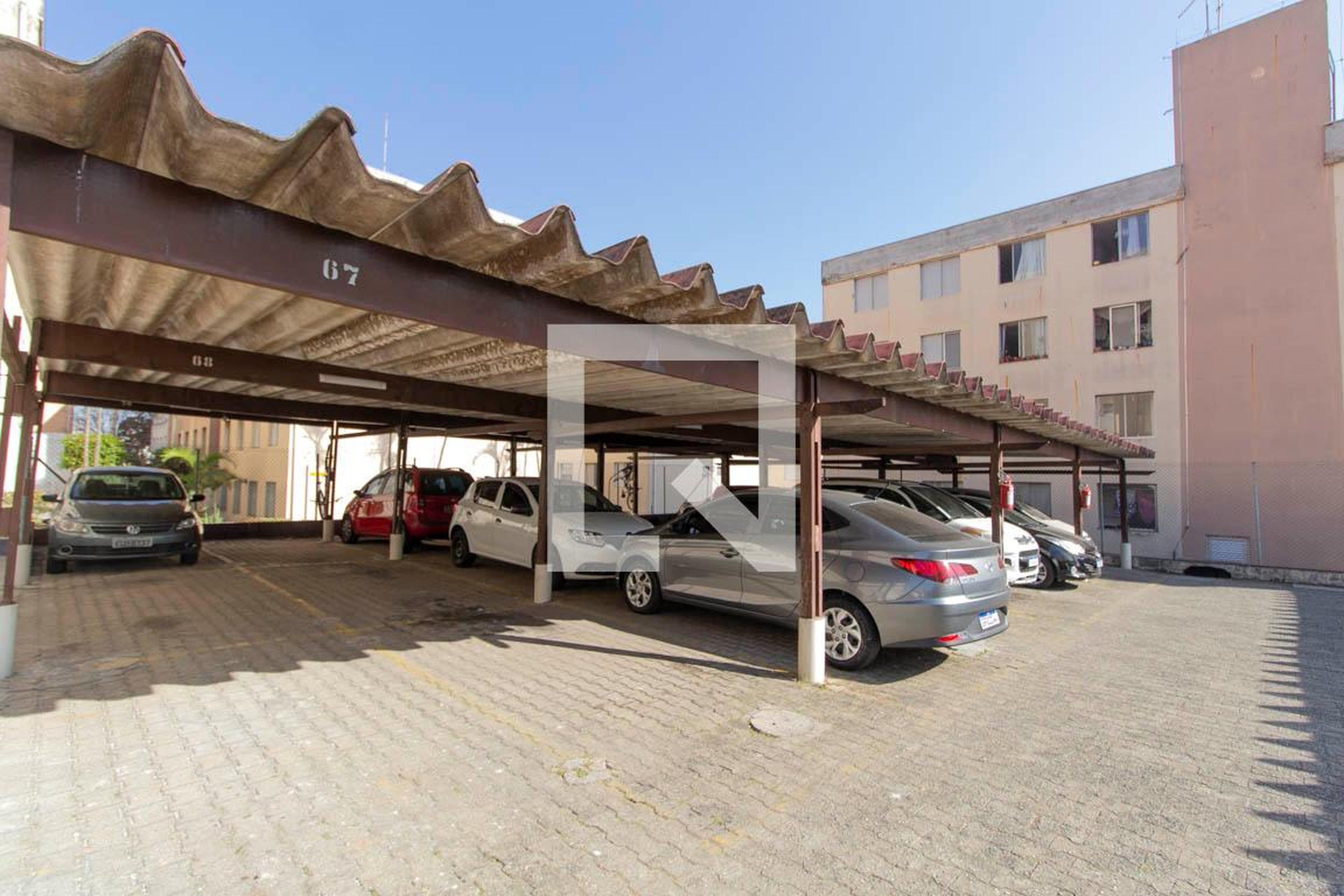 Estacionamento - Jardim das Flores