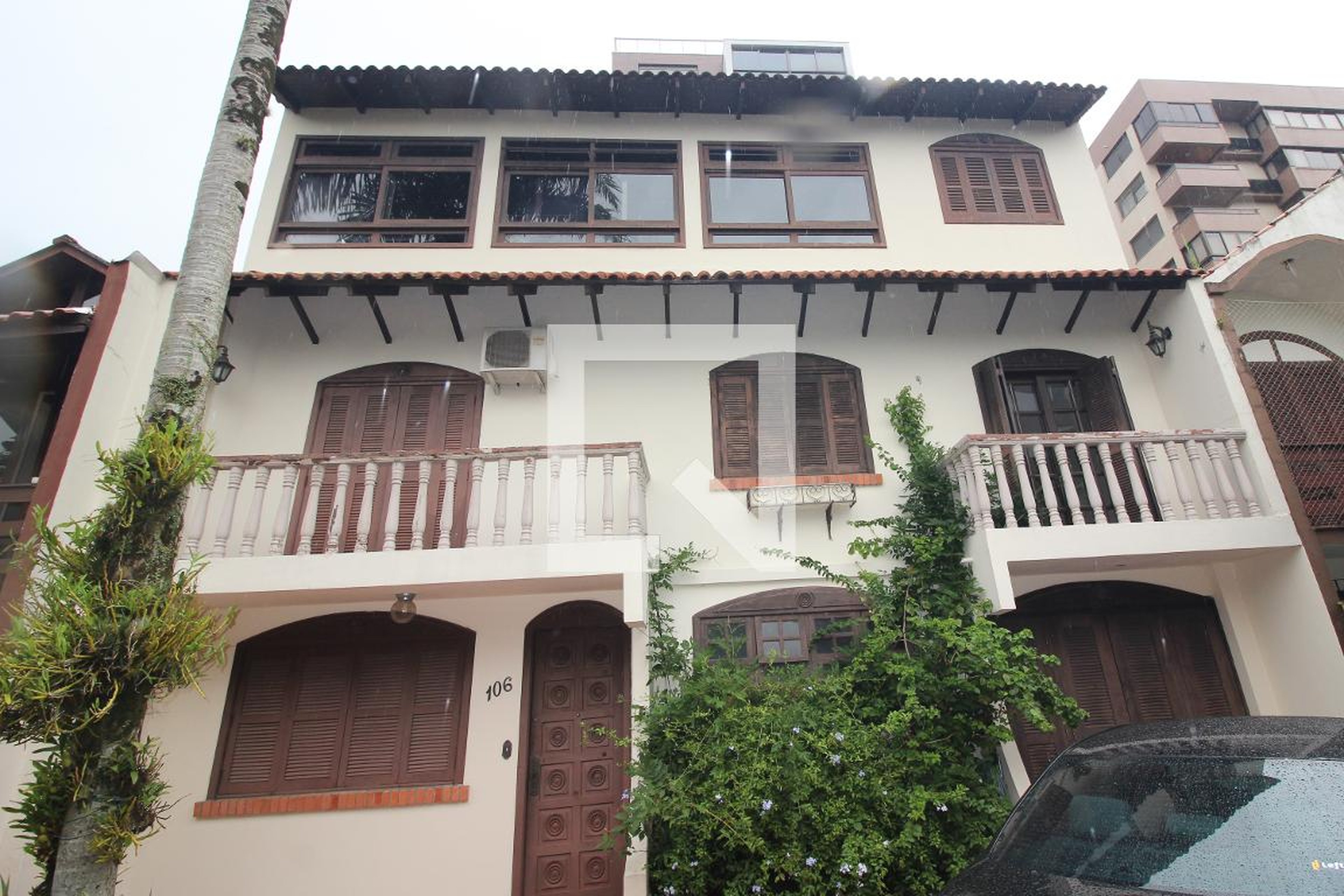 Fachada Condomínio em Avenida Otto Niemeyer, 1199