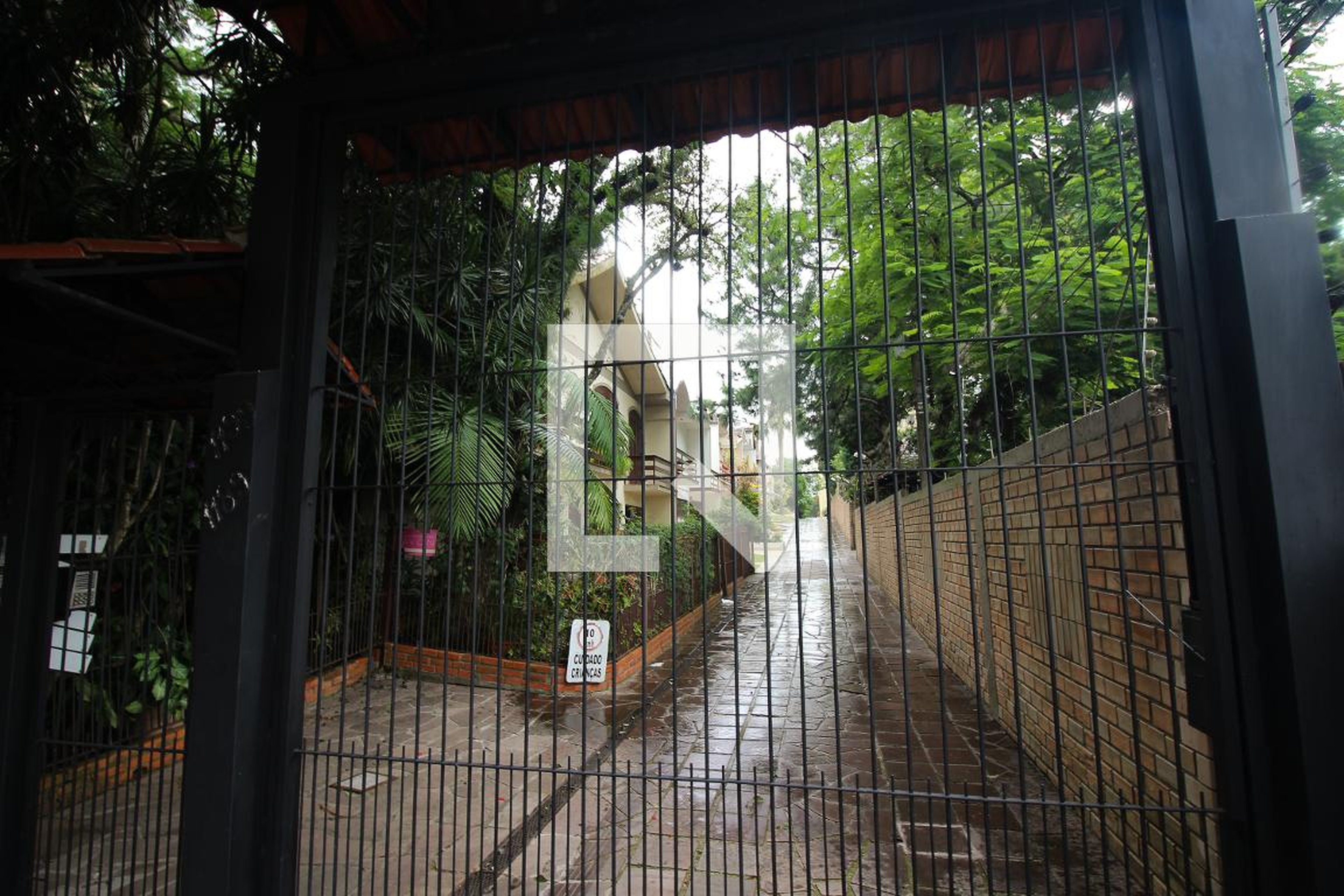 Fachada do condomínio Condomínio em Avenida Otto Niemeyer, 1199