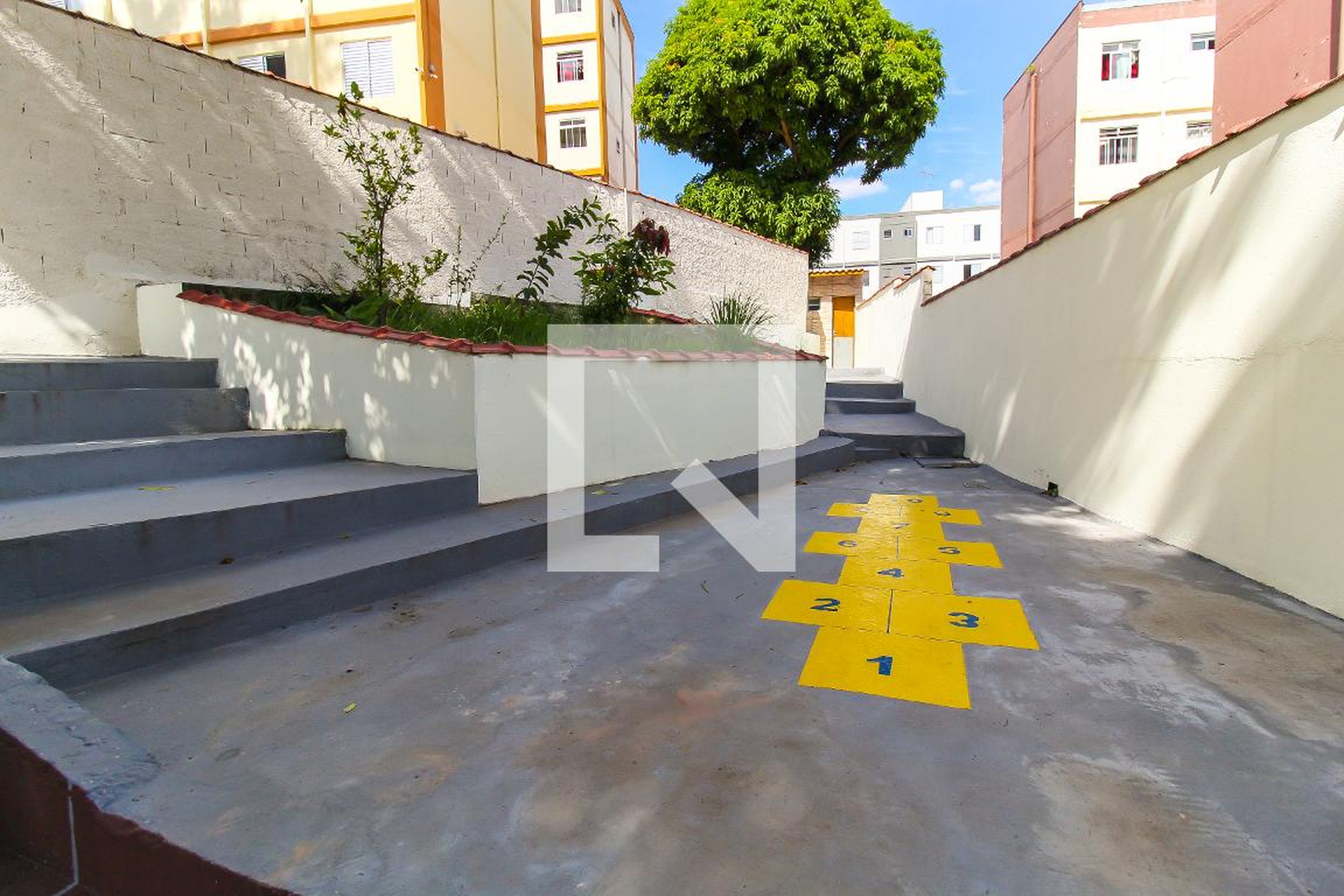 Playground - Petuneas 4