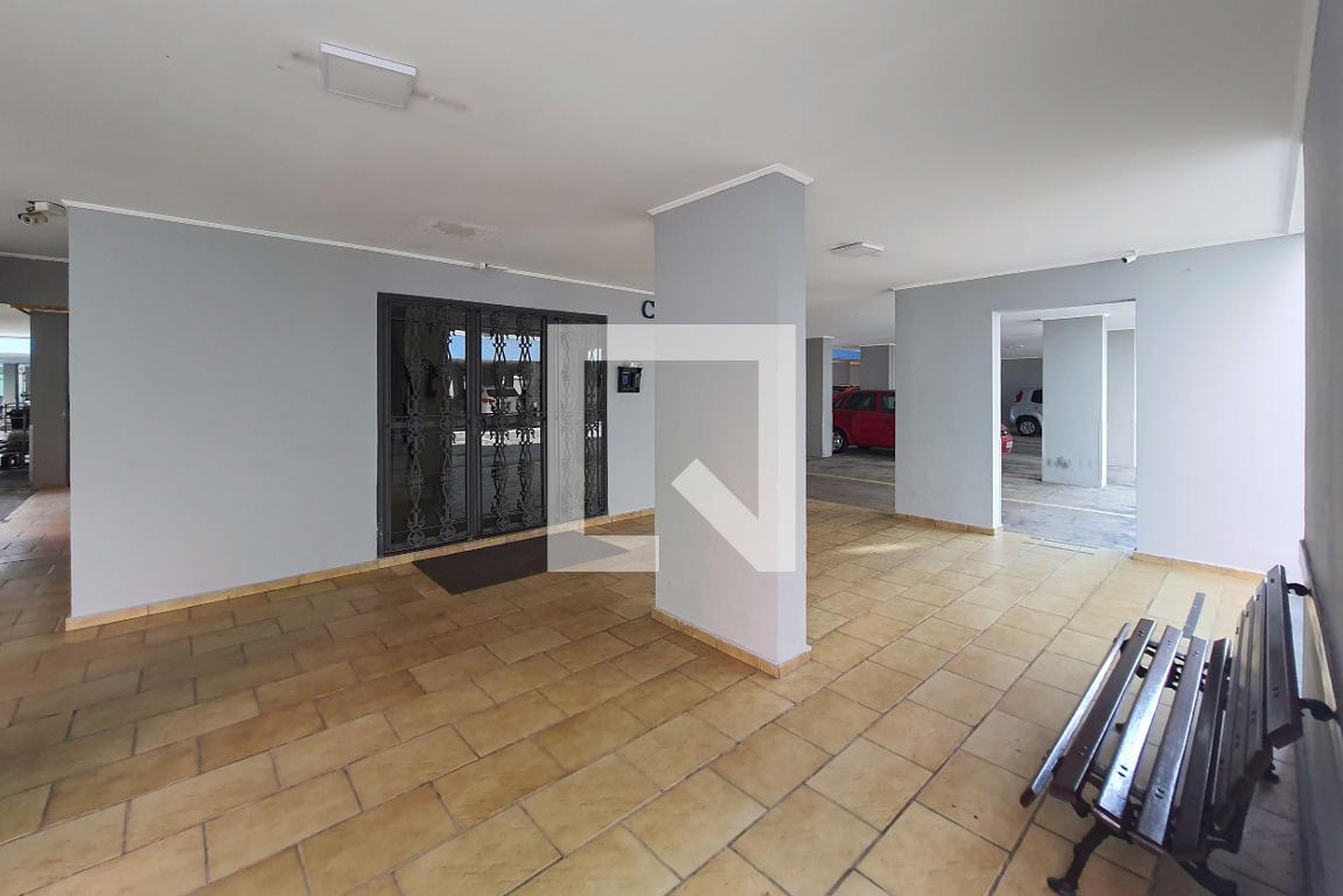 Hall - Maria Angélica