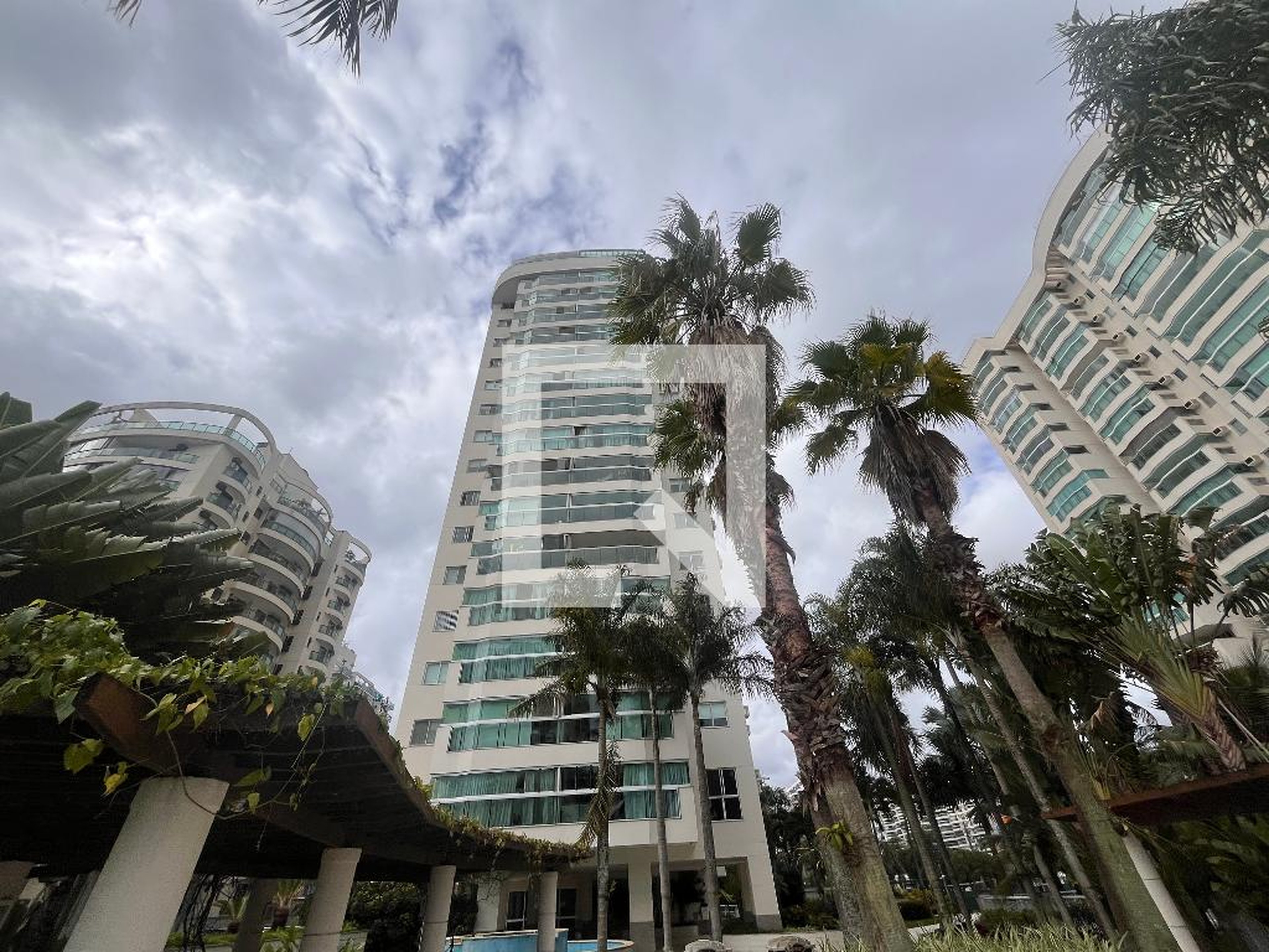 Fachada do Prédio Condomínio Bora Bora