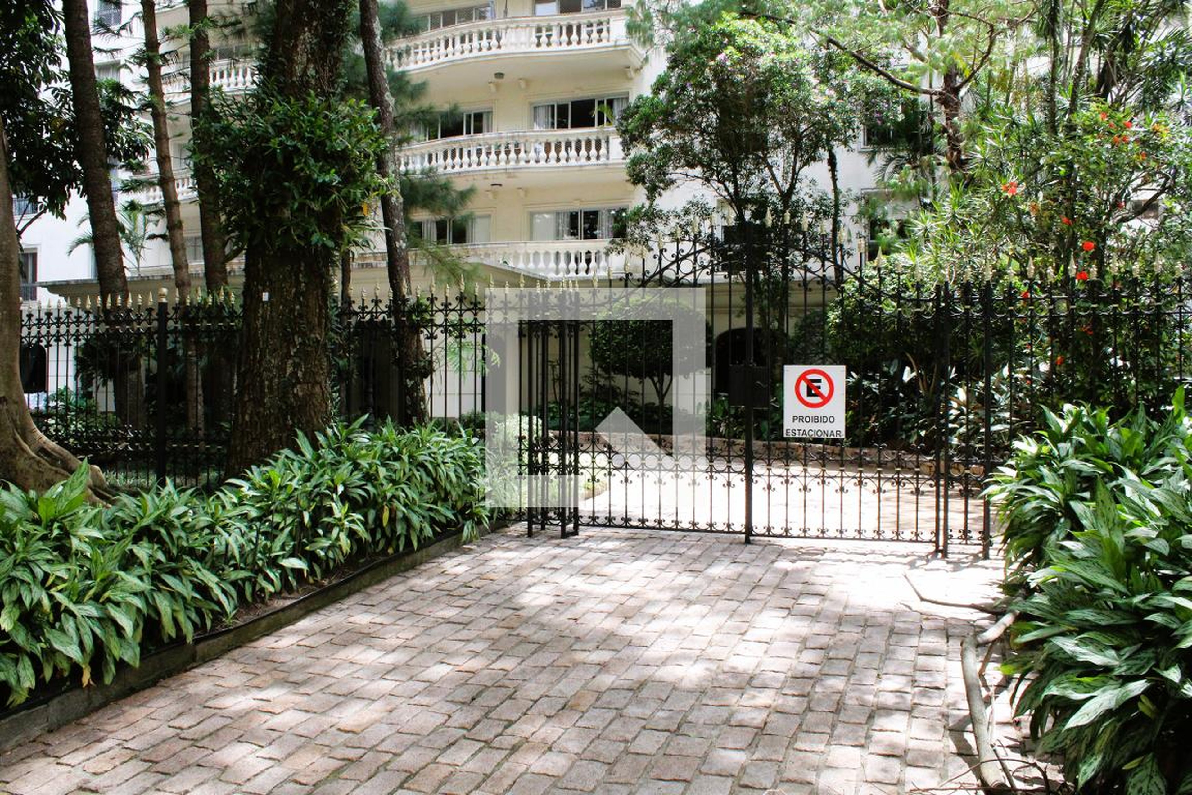 Fachada Condomínio Alassio