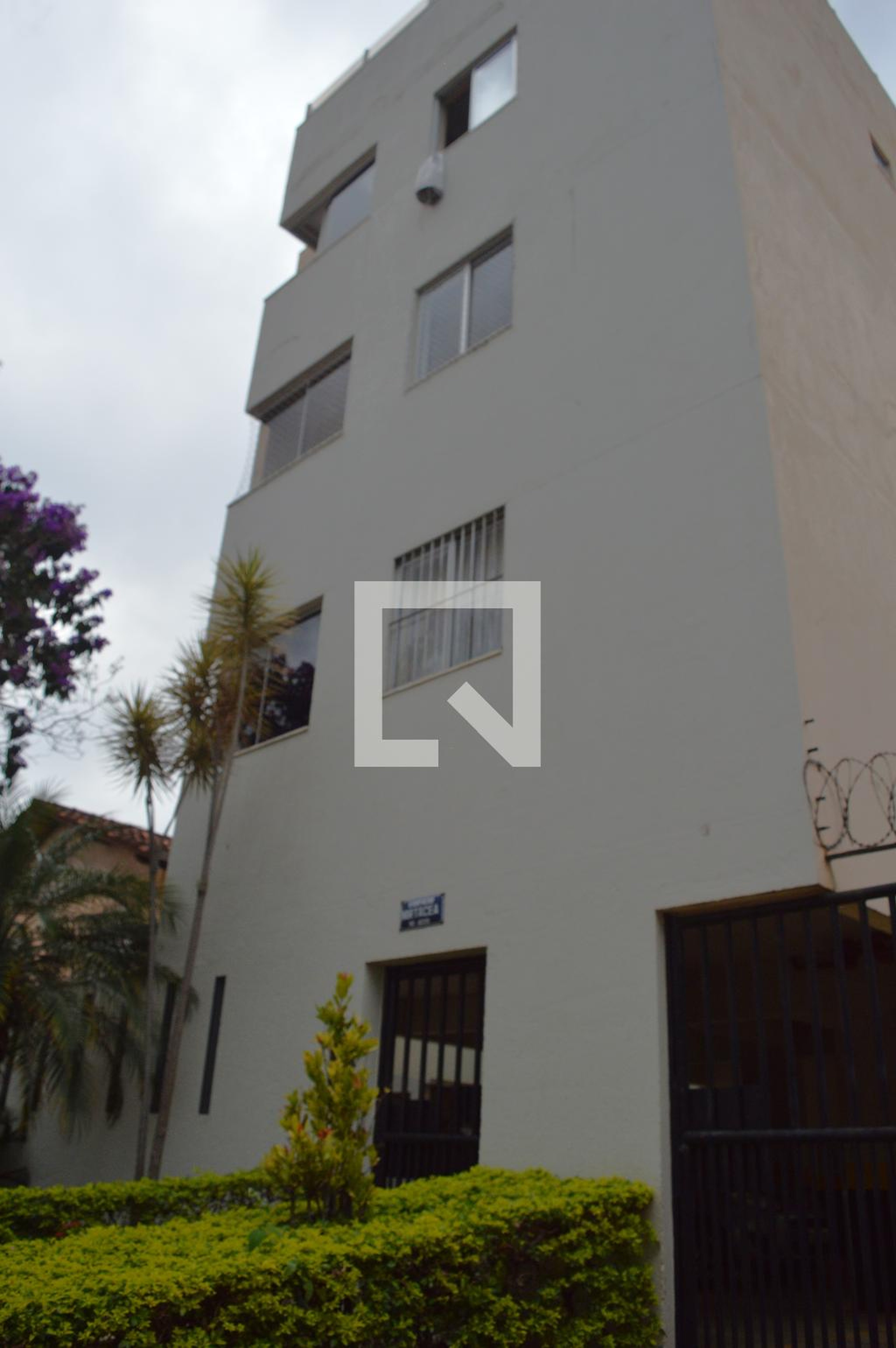 Fachada Condomínio em Rua Hélcio Corrêa, 409