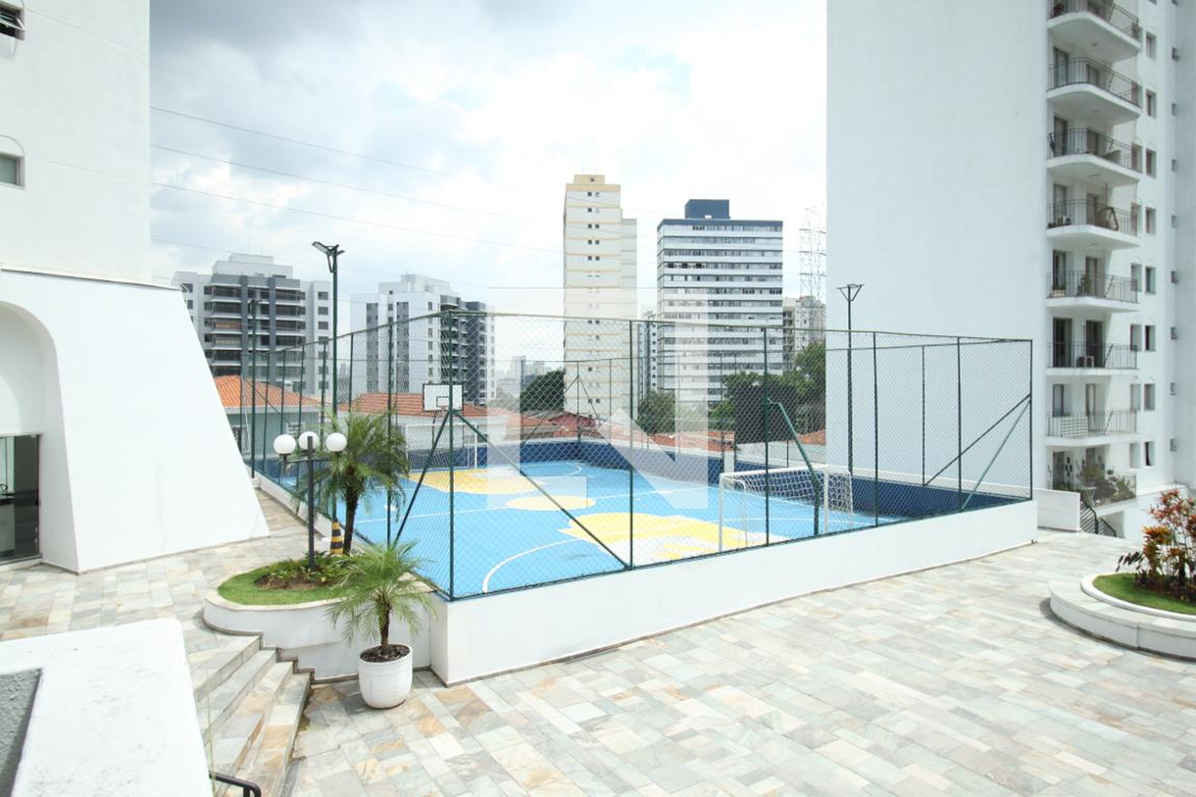 Quadra Esportiva - oninio Renascensa