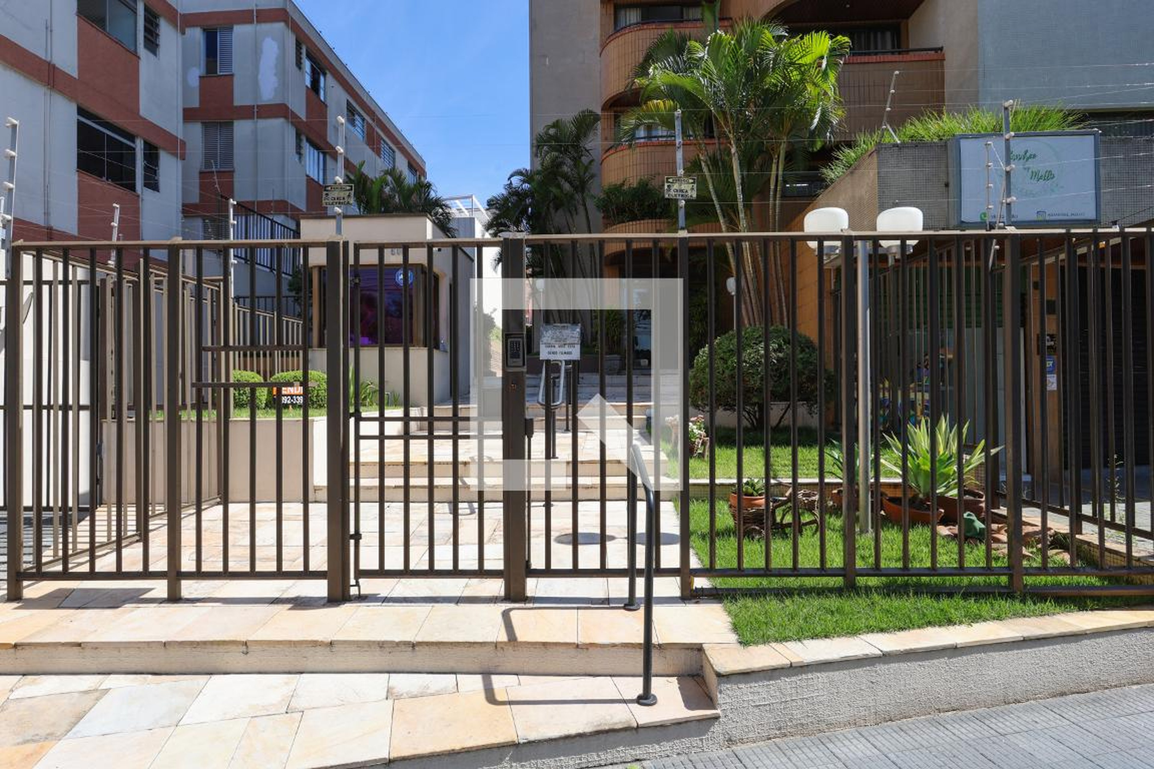 Fachada do Condomínio Edifício Malaga