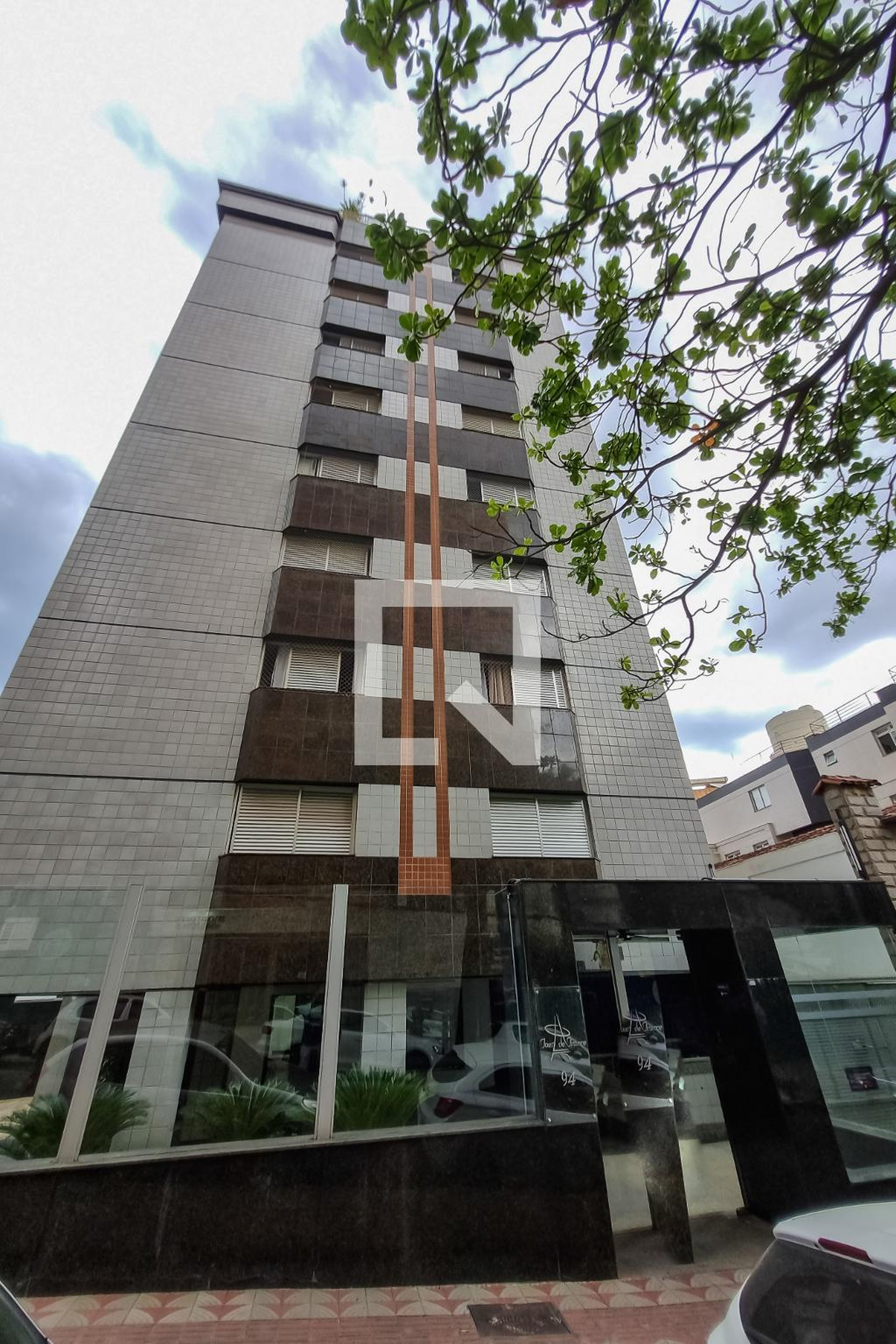 Fachada Condomínio Tour de France