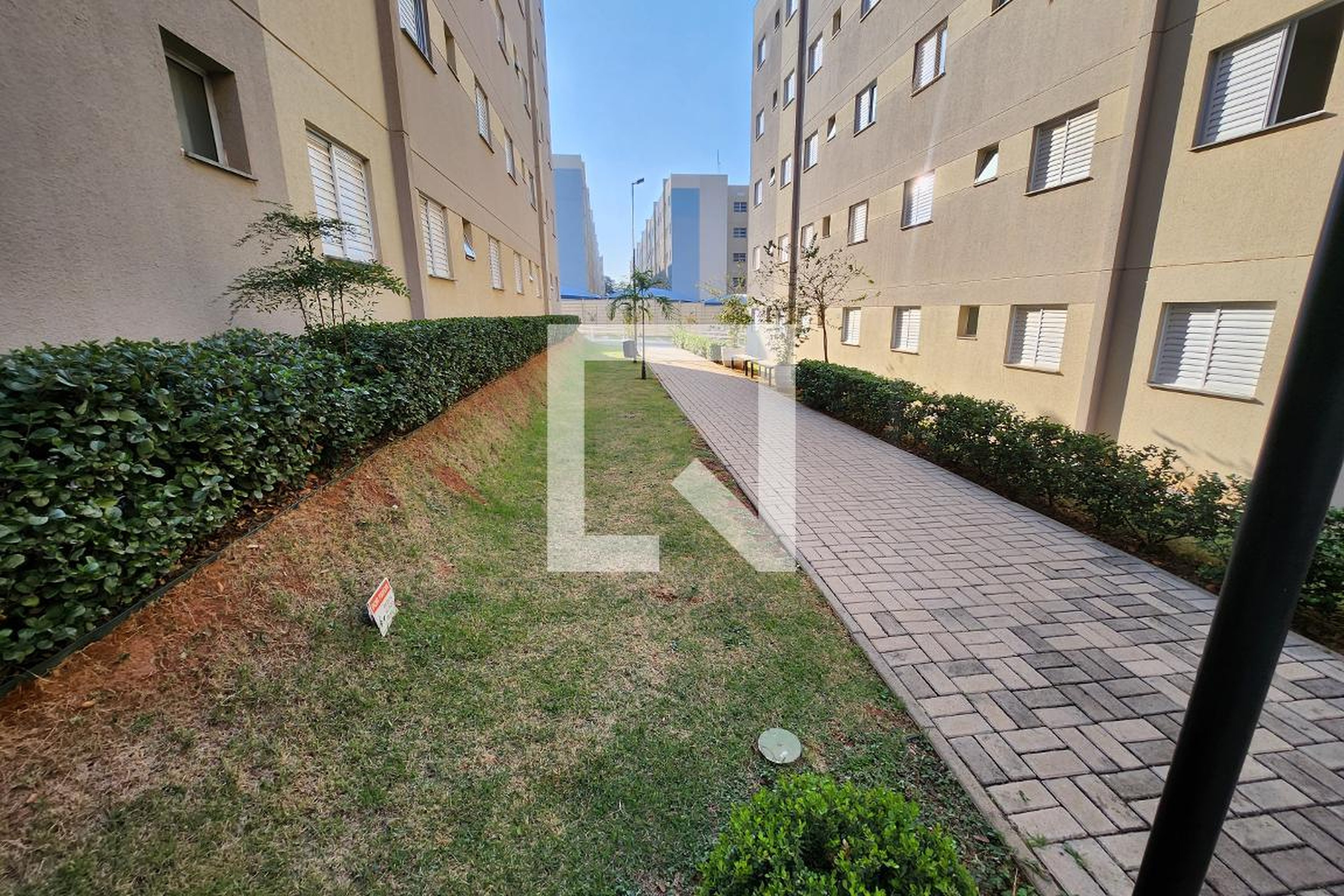 Área comum Condomínio em Estrada Antônio Carlos Martins, 100