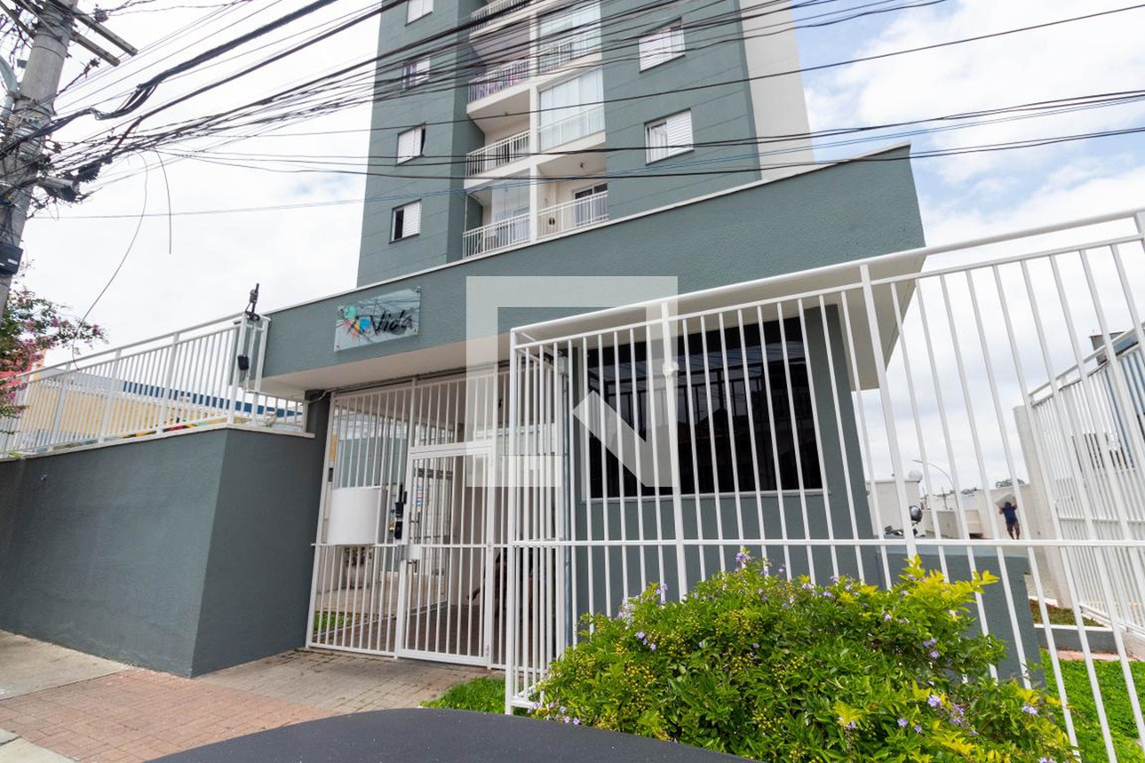 Fachada do Prédio Condomínio em Rua Fábio José Bezerra, 402