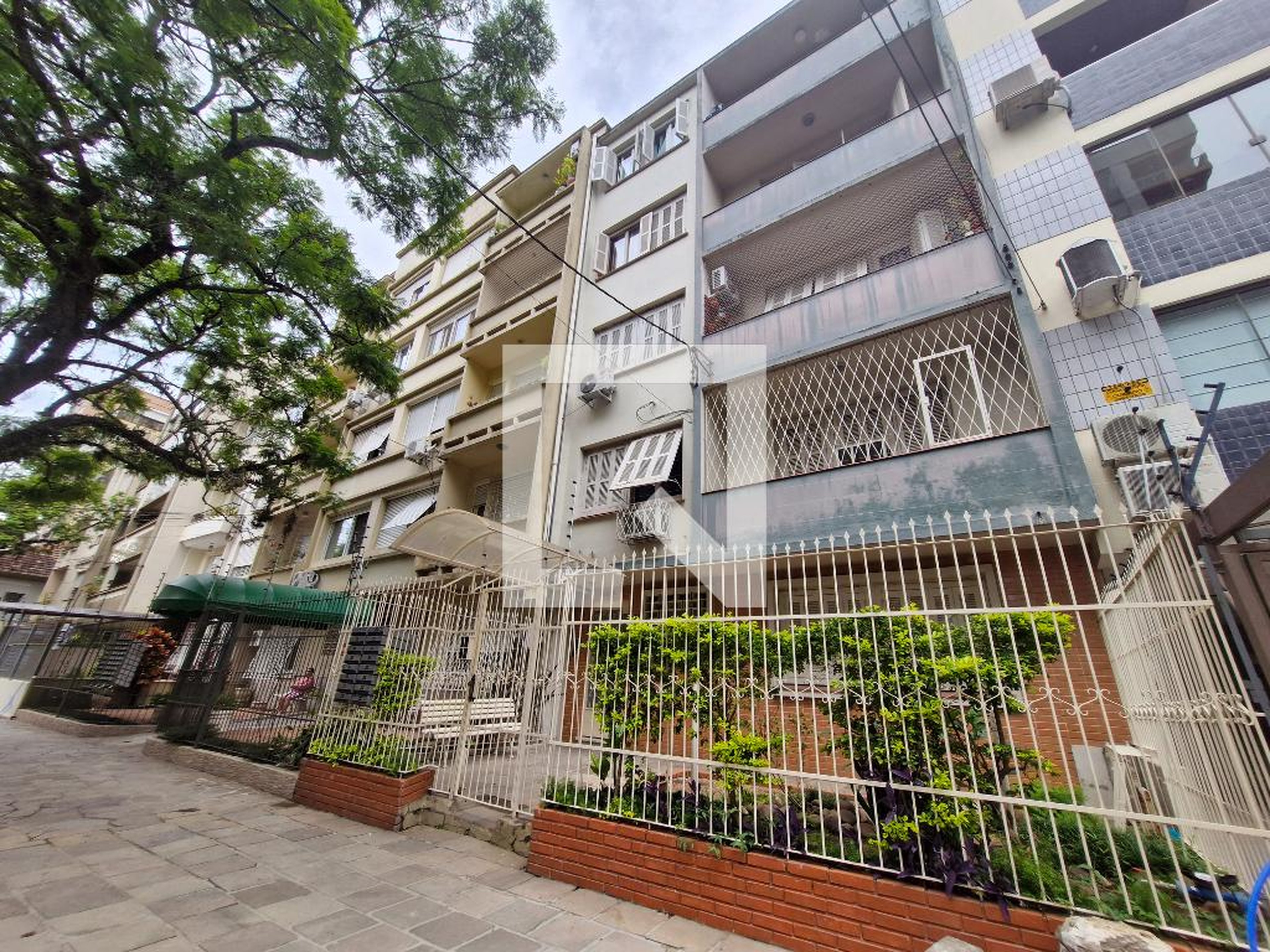 Fachada Condomínio em Rua General João Telles, 453