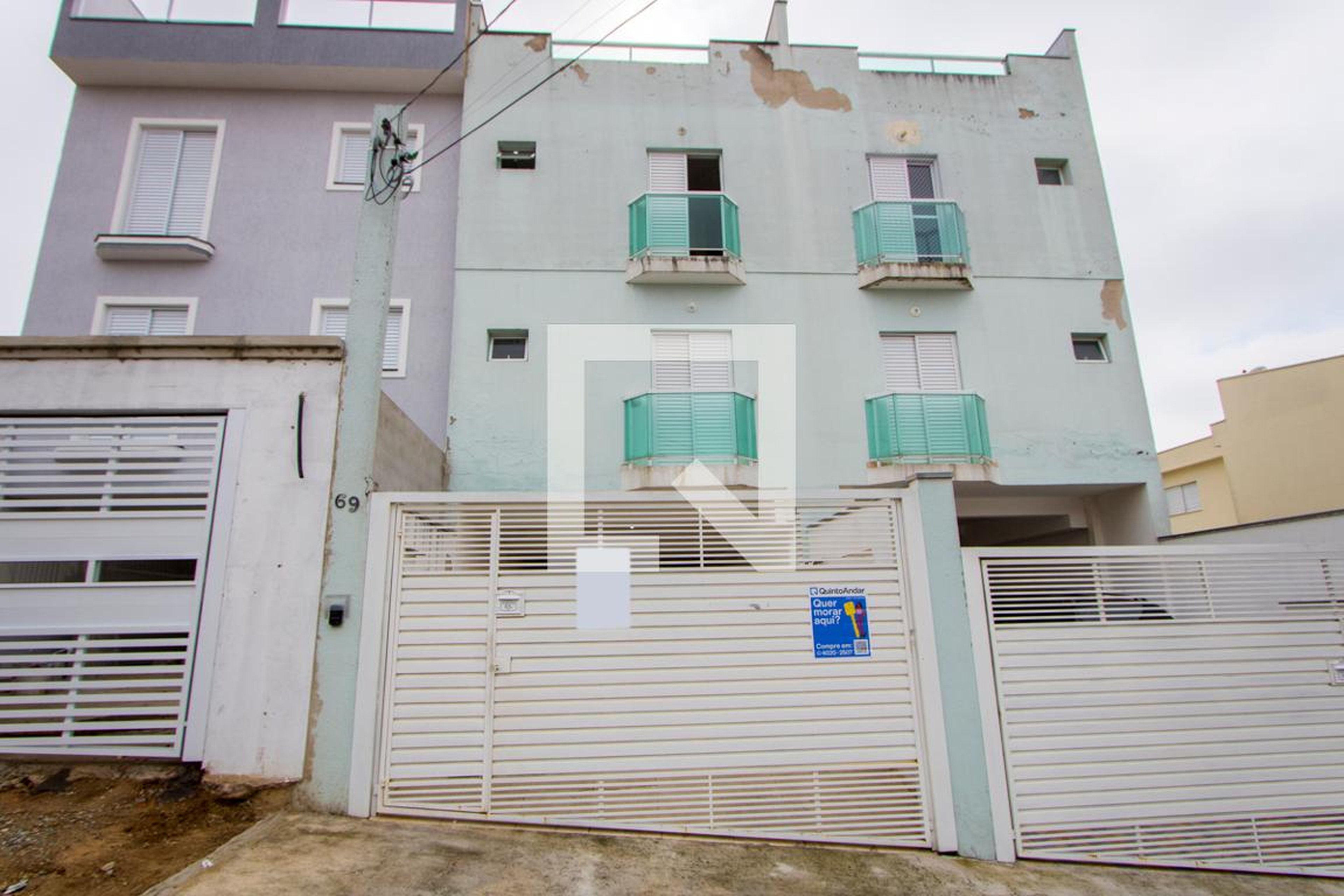 Fachada Condomínio em Rua Senador Vergueiro, 69