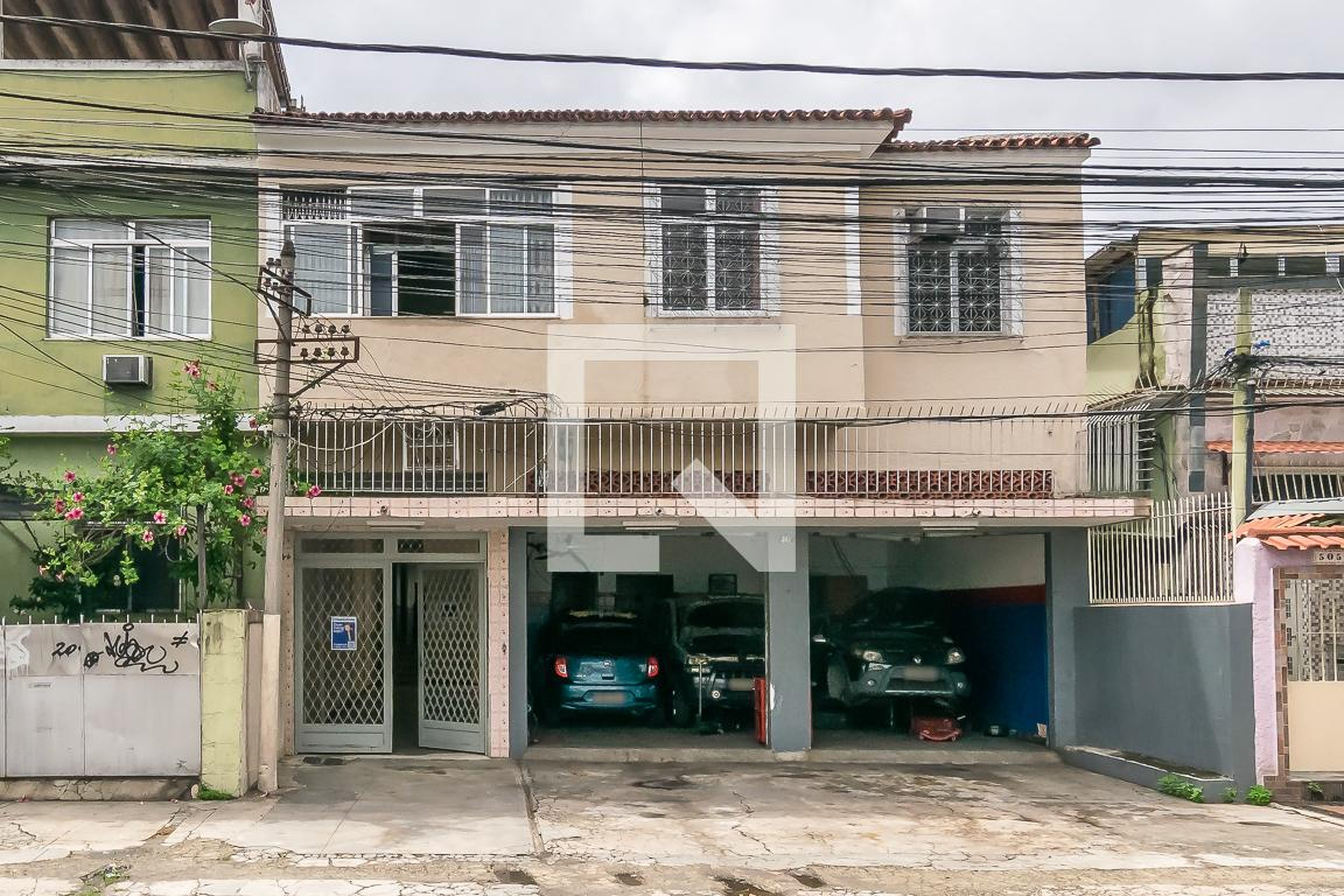 Fachada do Prédio Condomínio em Rua Conde de Agrolongo, 493