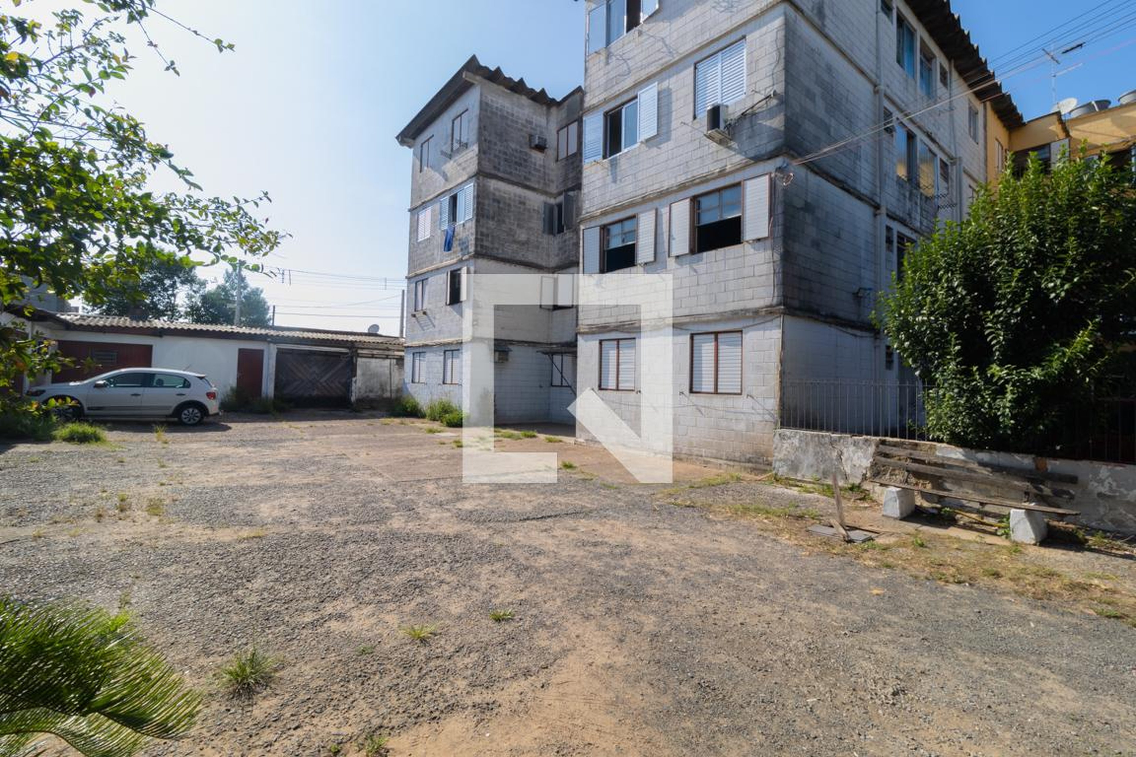 Fachada Condomínio em Avenida Dezessete de Abril, 2