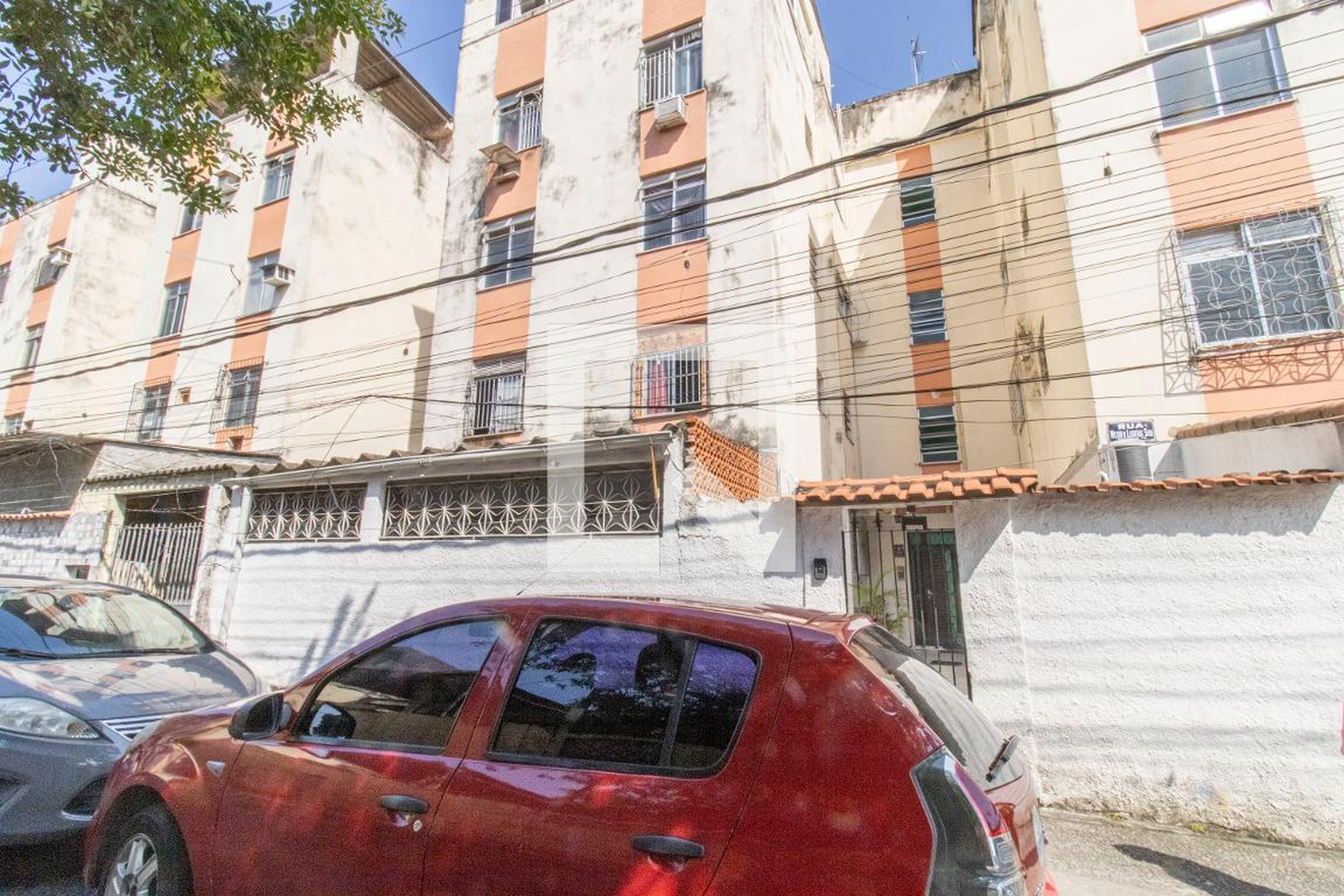Fachada Condomínio em Rua Wilsom de Lasheras Silva, 16